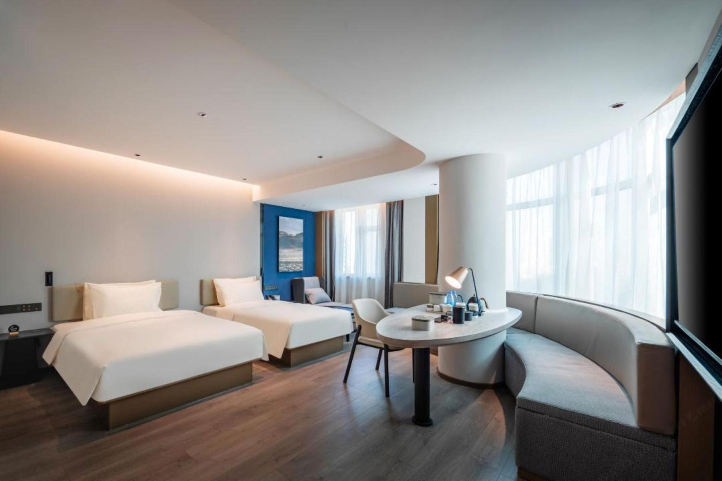Jimu Family Room photo 3
