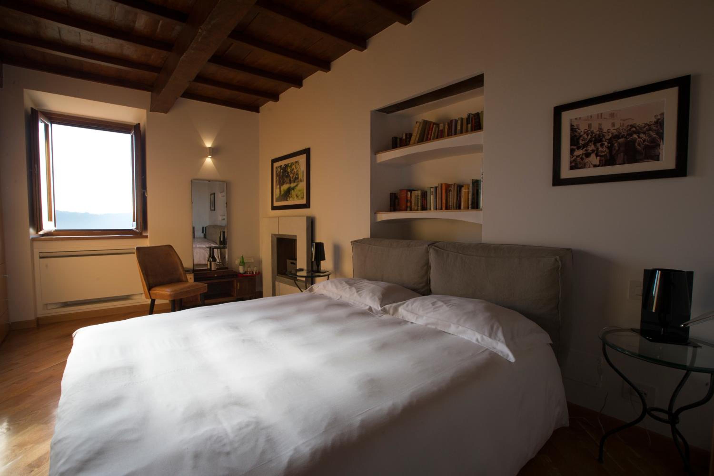 Double Room - Photo 2