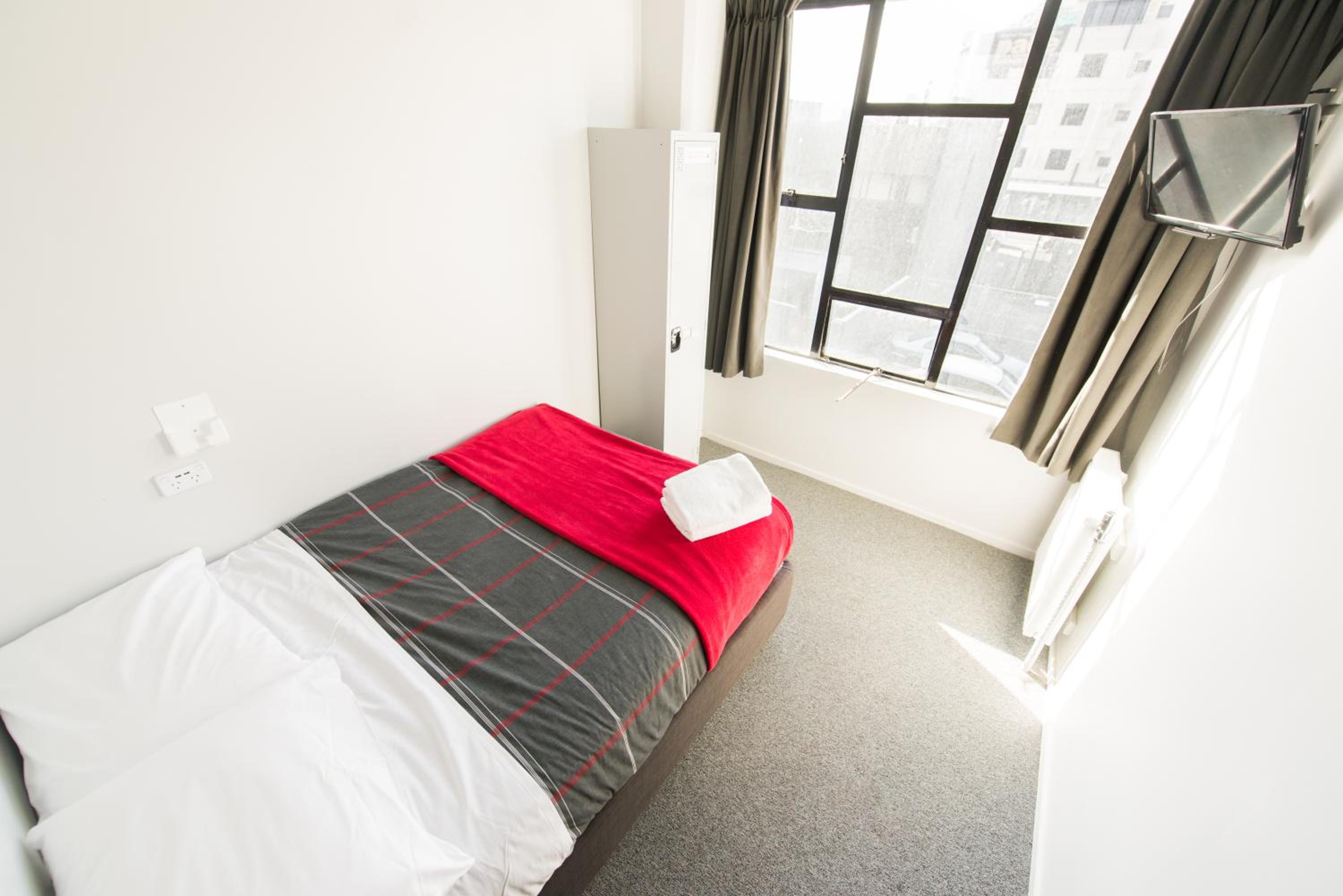 Double Room with Shared Bathroom photo 2