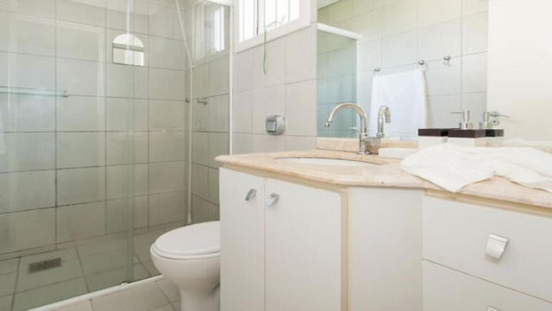 One-Bedroom Apartment - Photo 4