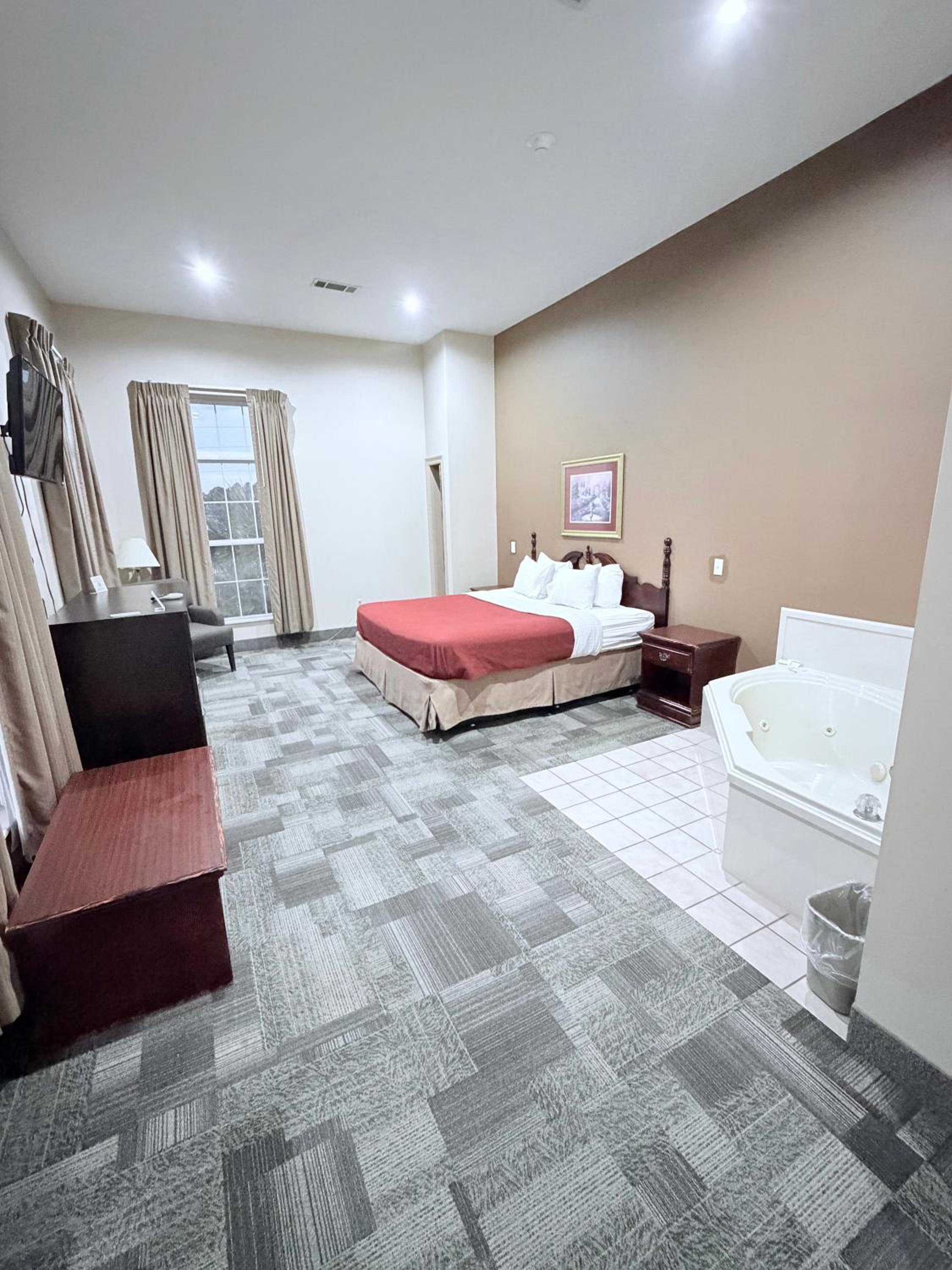 King Suite with Spa Bath photo 1