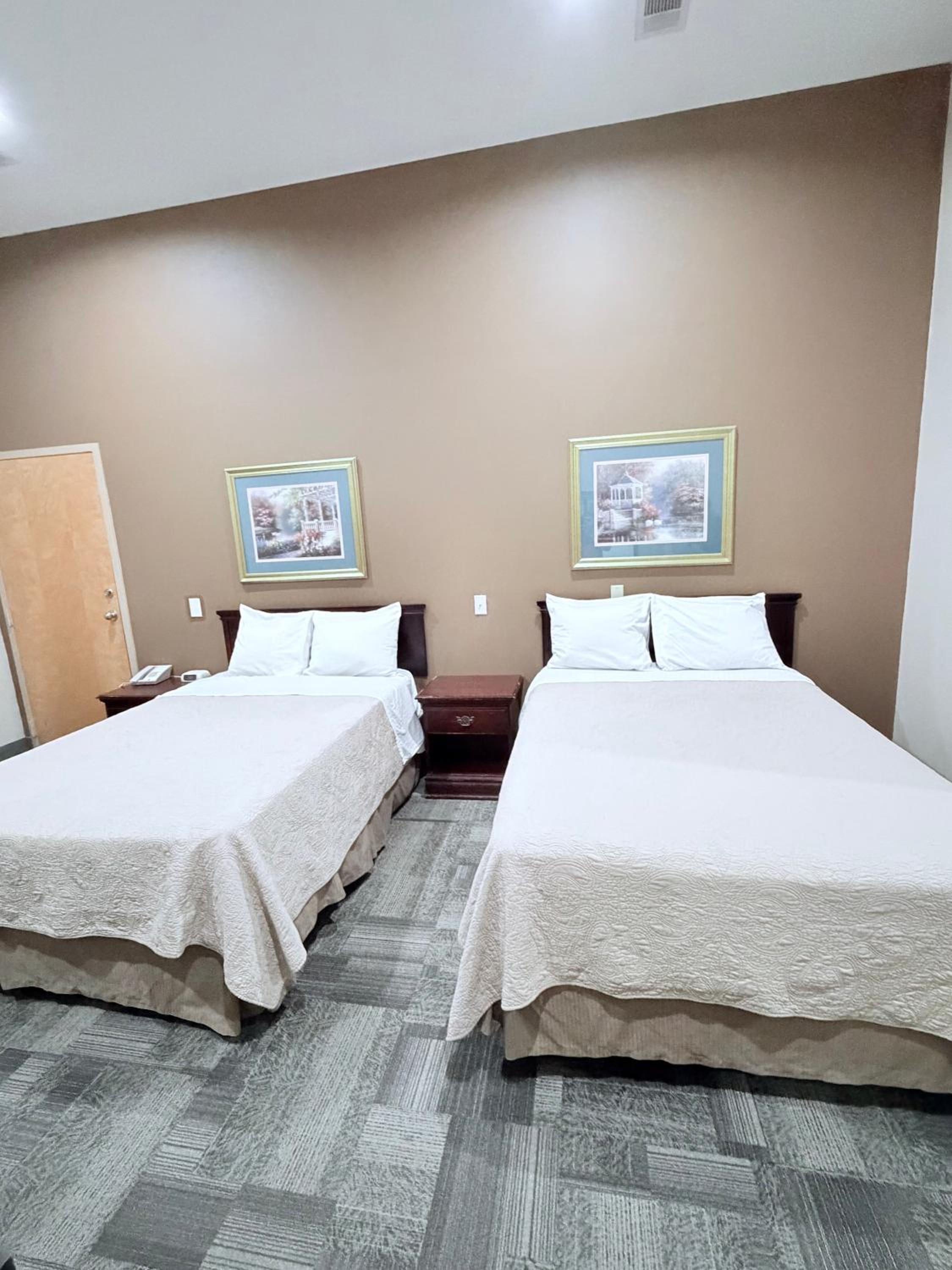 Double Room - Disability Access photo 2