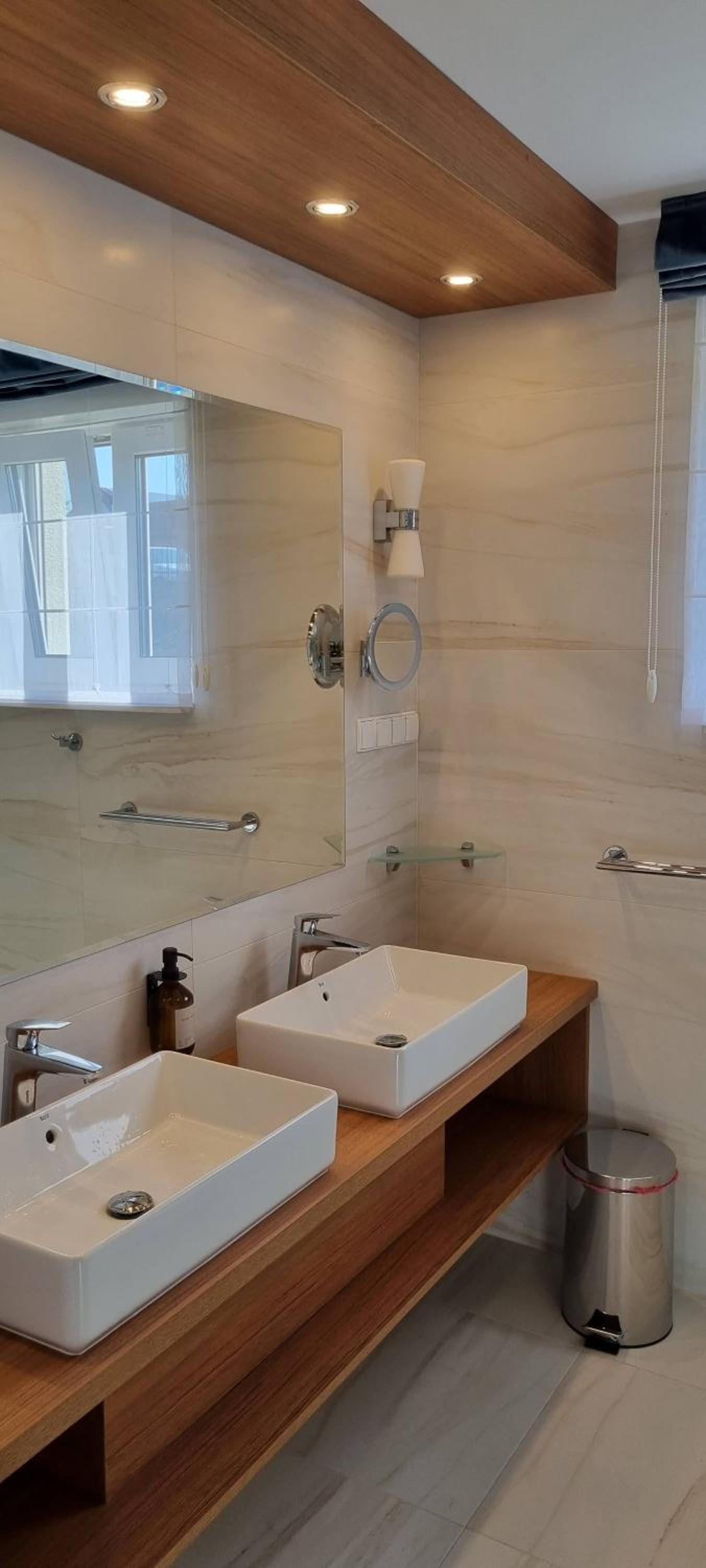 Double Room with Lake View