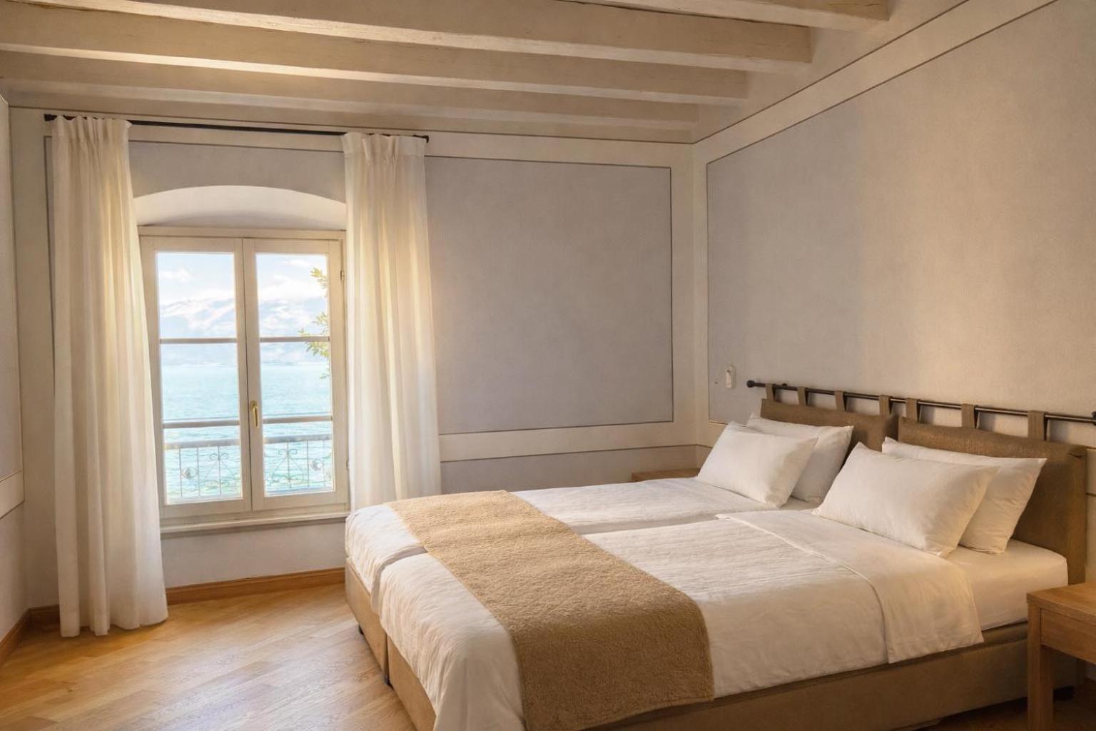 Deluxe Double or Twin Room with Lake View photo 3