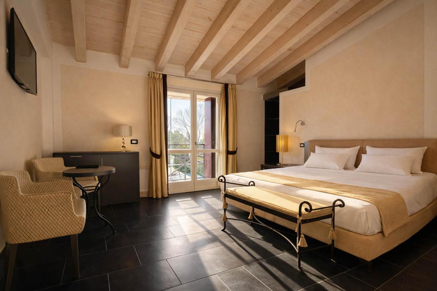 Junior Suite with Pool View
