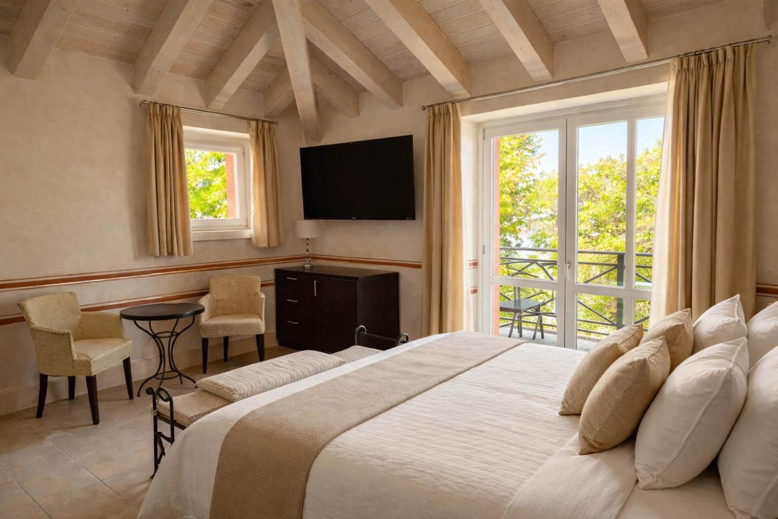 Junior Suite with Balcony