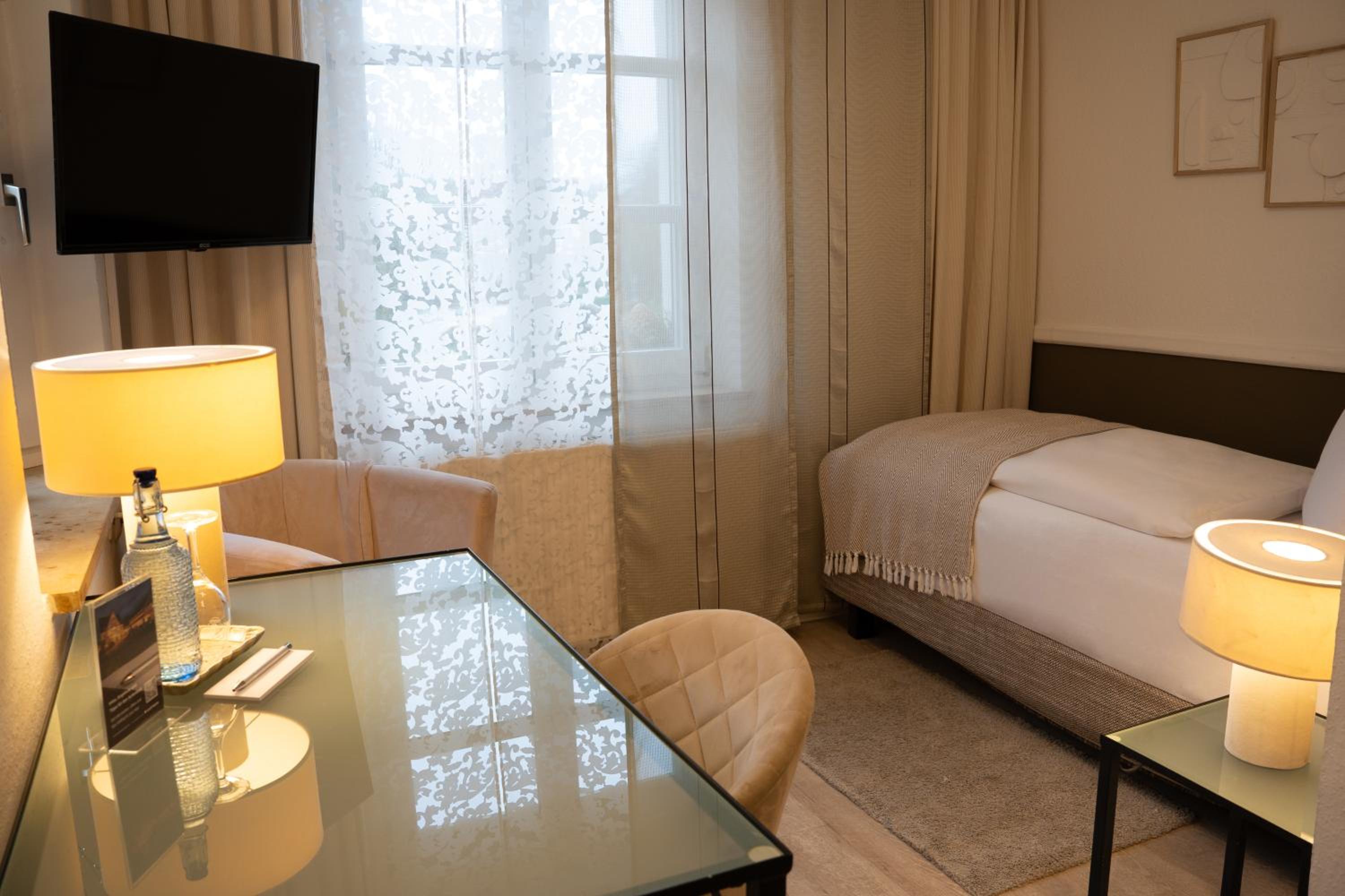 Standard Single Room