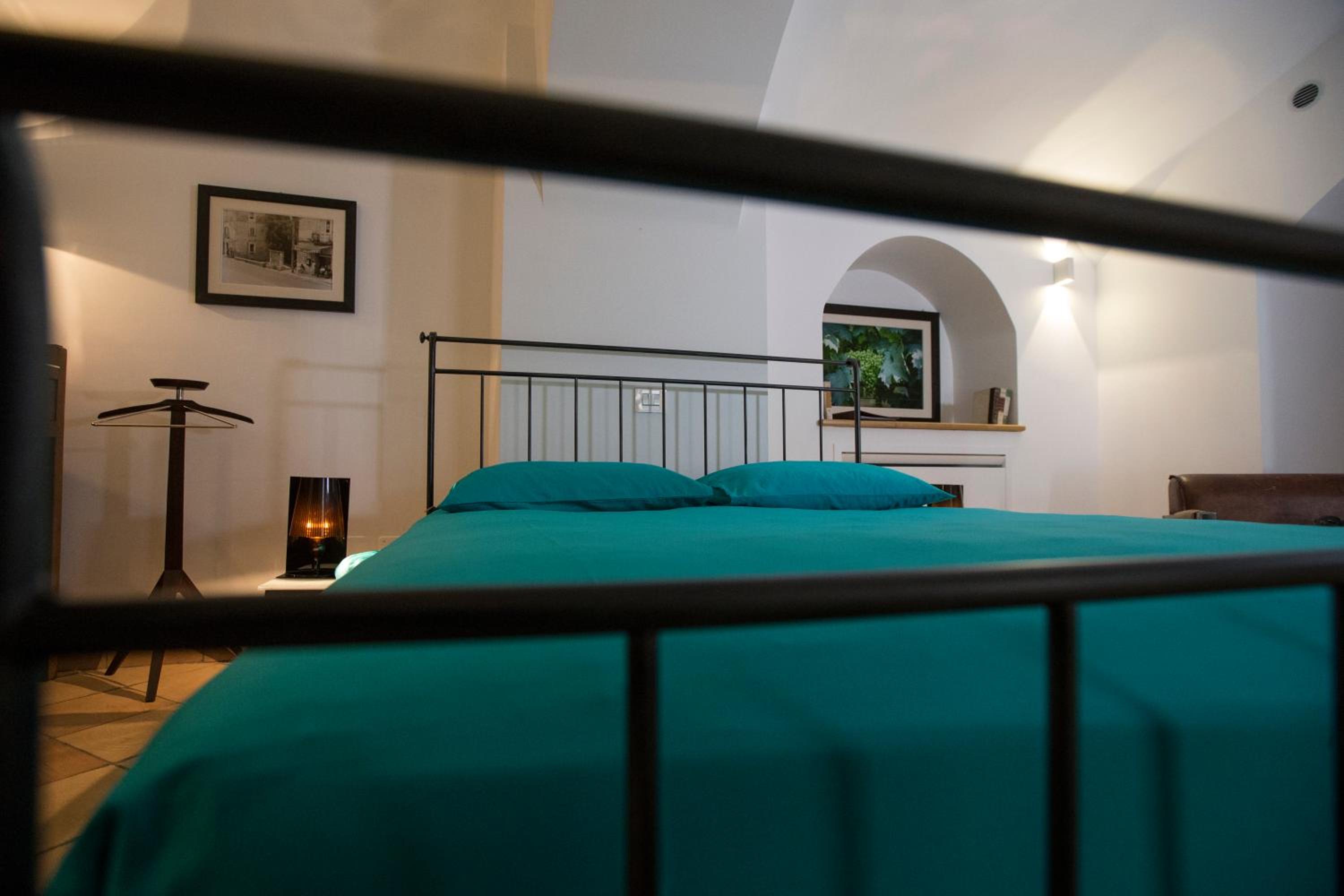Double Room with Mountain View - Photo 11