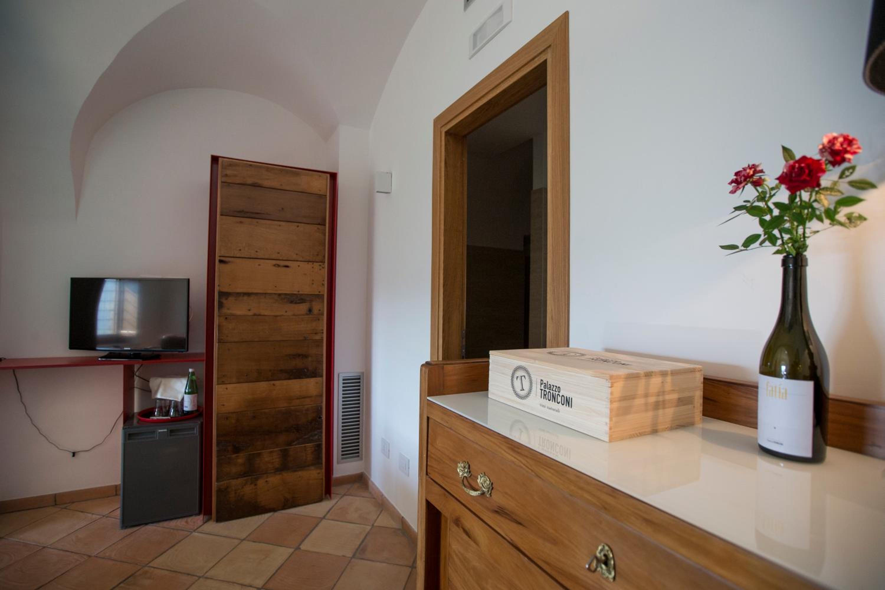 Double Room with Mountain View - Photo 14