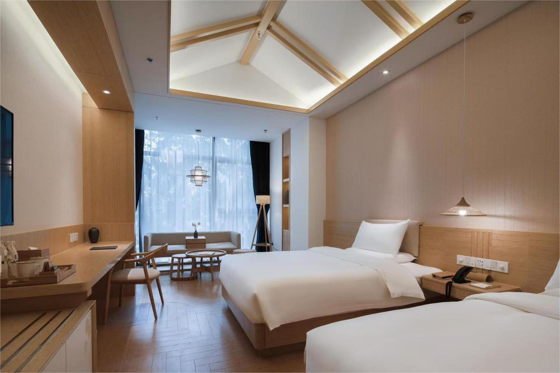 Jimu Family Room with Twin Beds