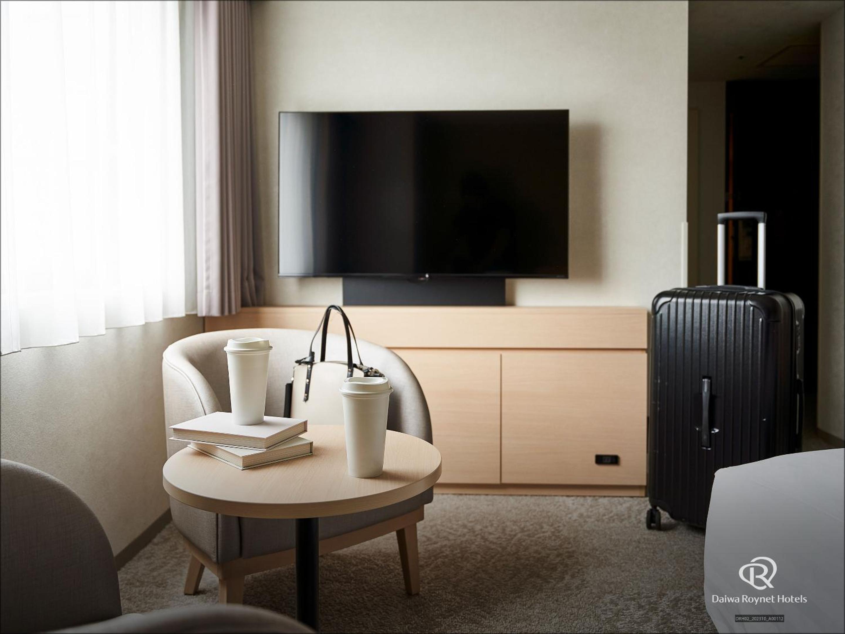 Twin Room - Smoking photo 2
