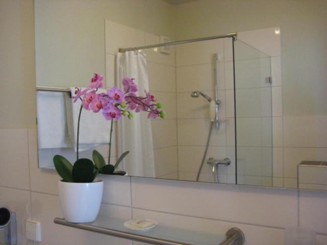 Double Room - Photo 22