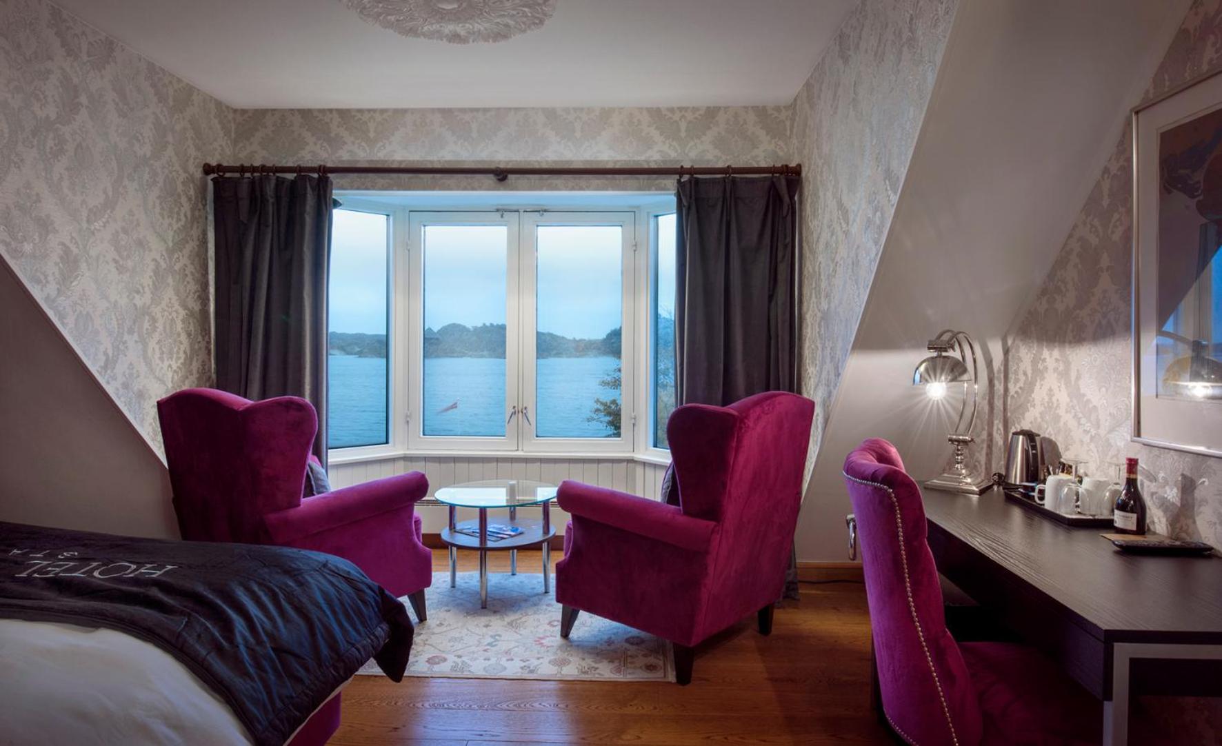 Double Room with Sea View - Photo 8