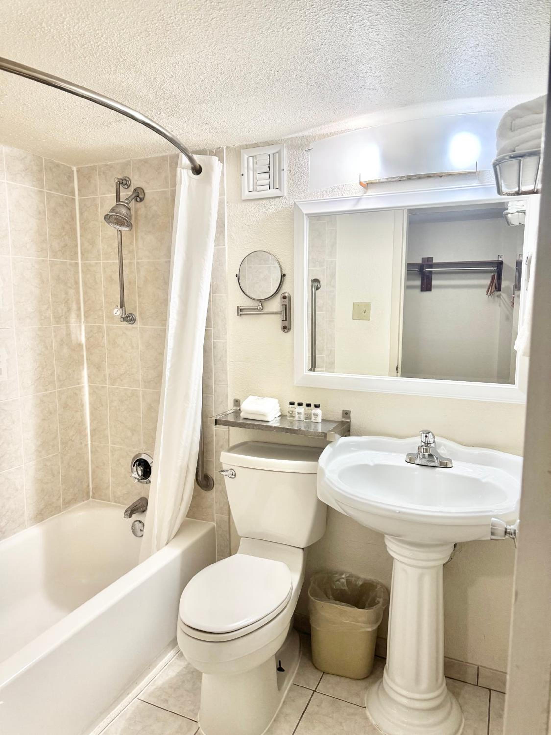 Two Double Bedroom photo 2