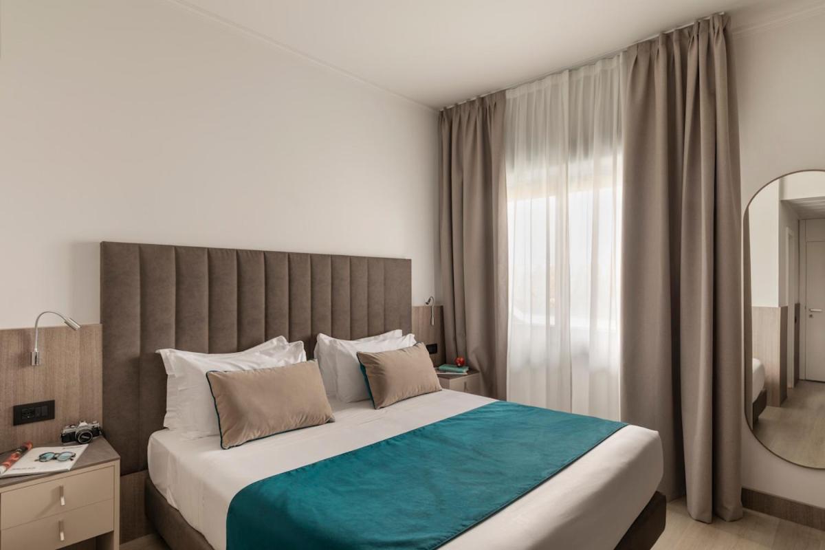 Deluxe Double Room - Photo 5