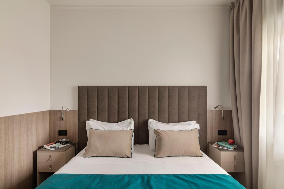 Deluxe Double Room - Photo 1