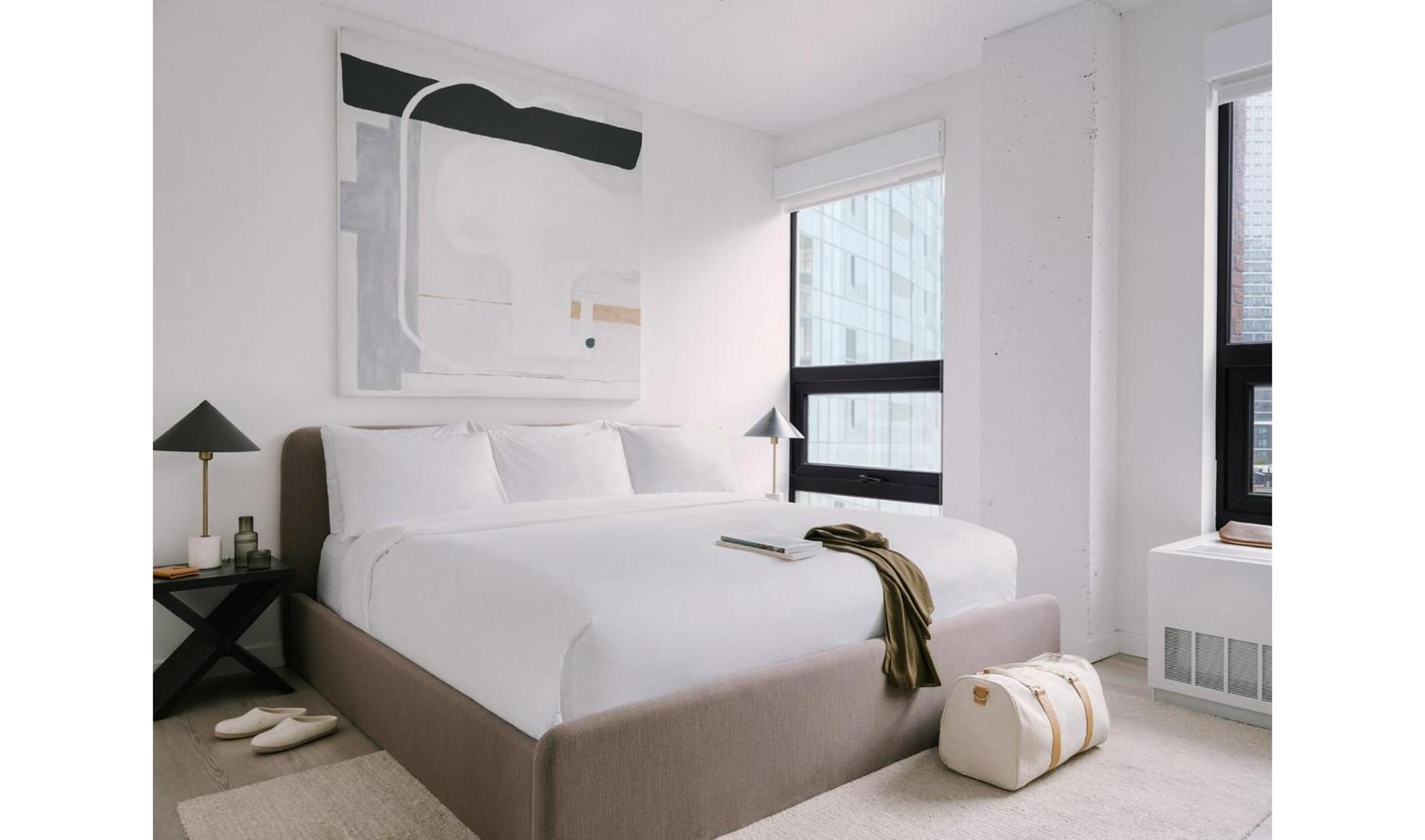 1 Bedroom Apartment, 1 Queen Bed - Photo 1