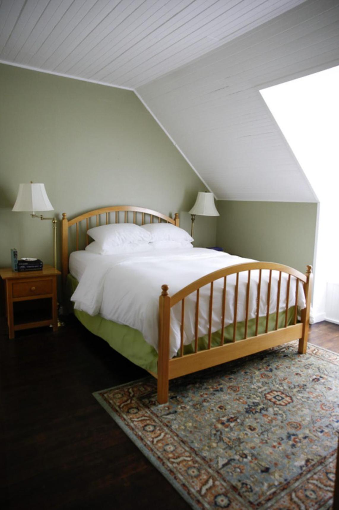 Standard Queen Room