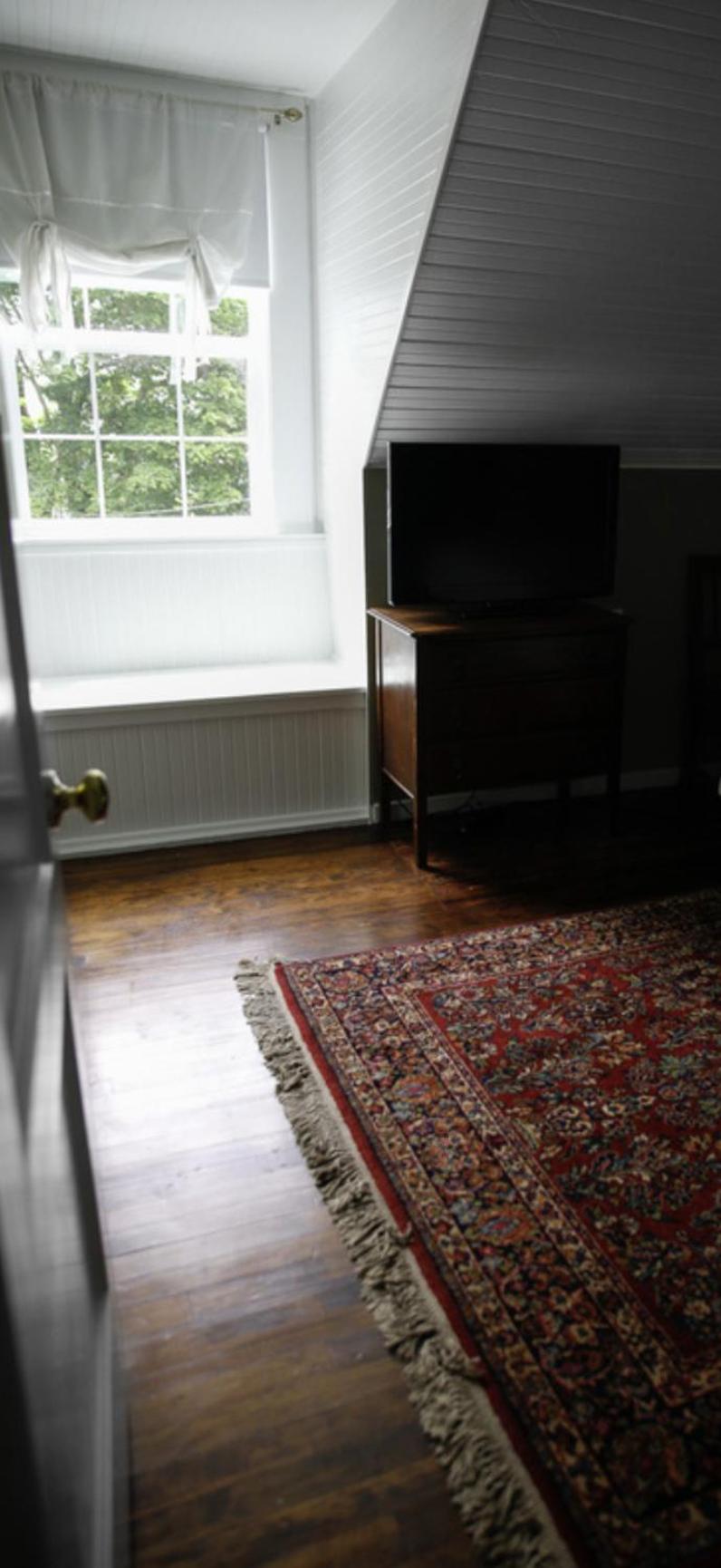 Queen Room