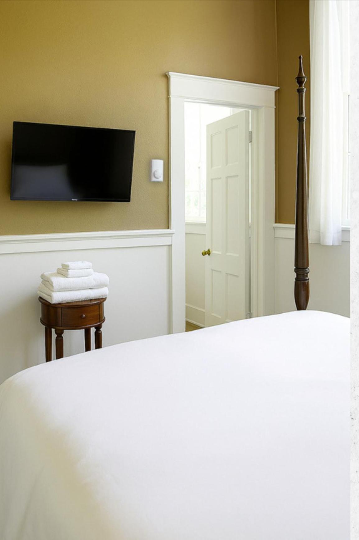 Queen Room photo 3