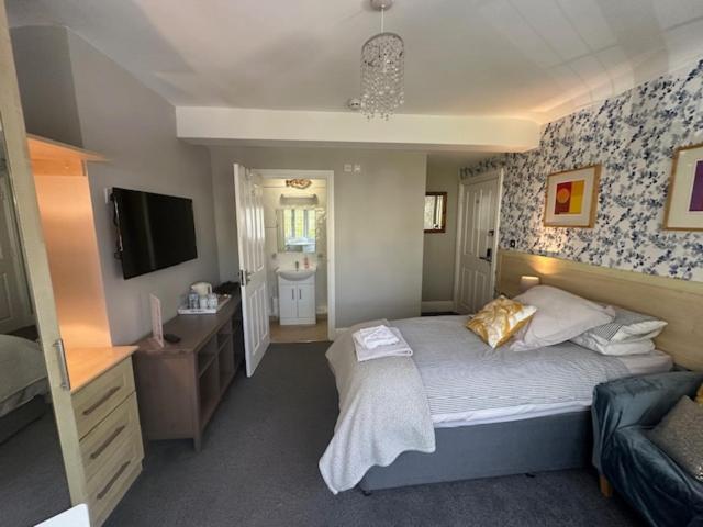 Deluxe Double Room with Shower photo 2