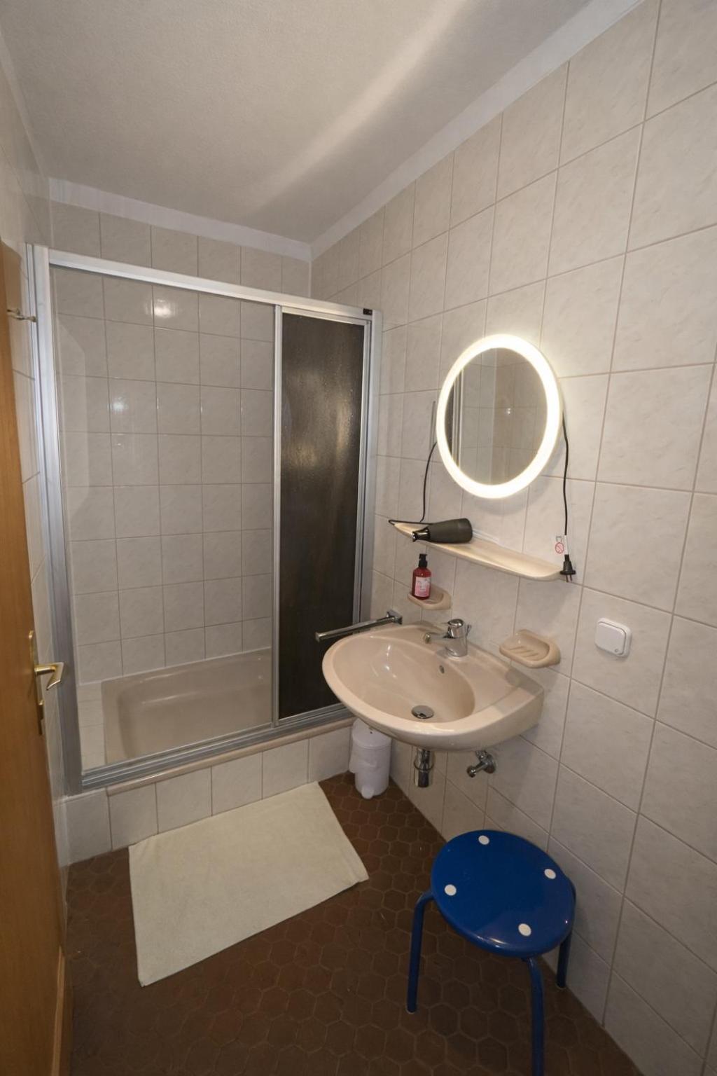 Double Room with Private Bathroom photo 2