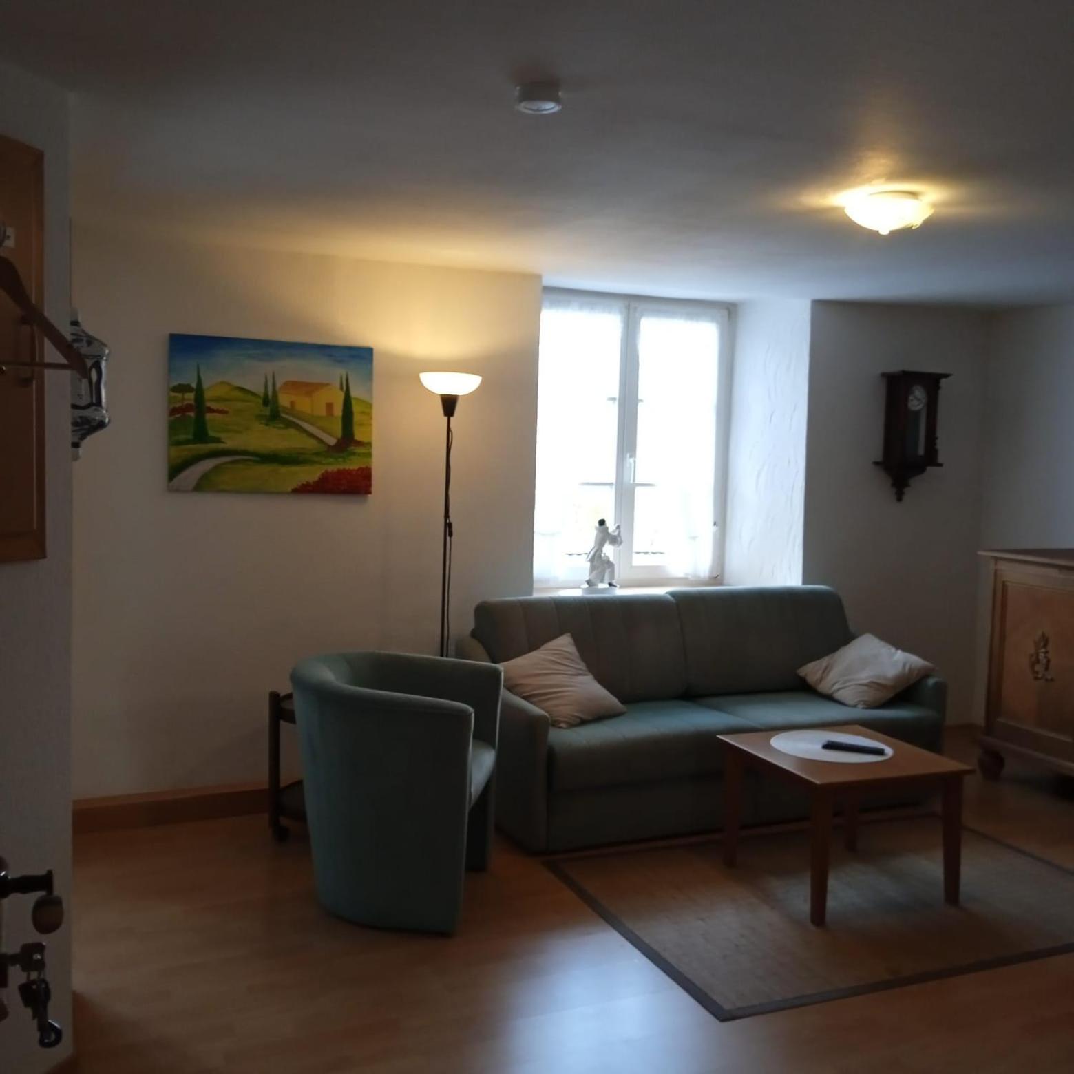 Apartment photo 2