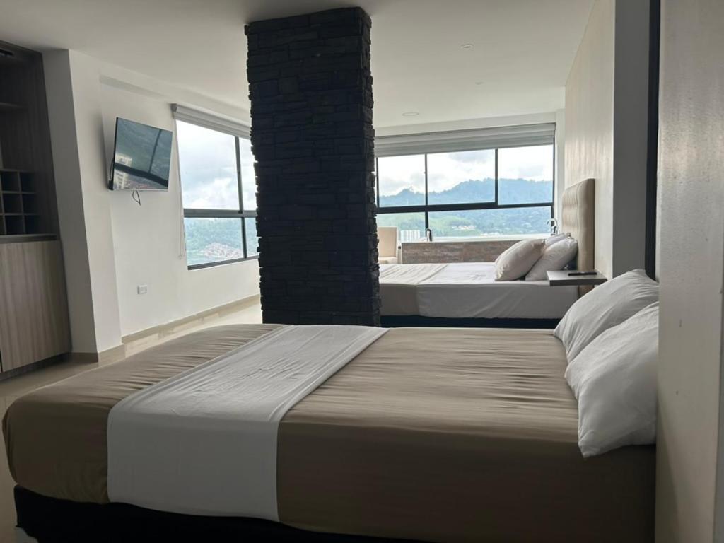 Superior Double or Twin Room with City View photo 1