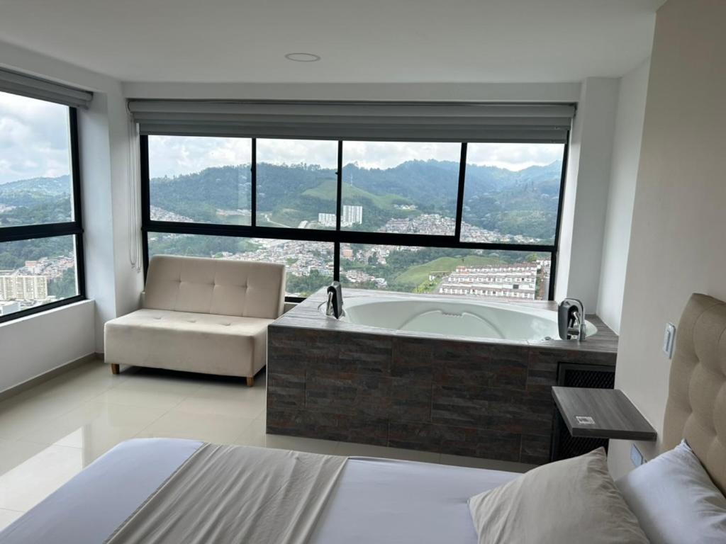 Twin Room with Bath photo 1