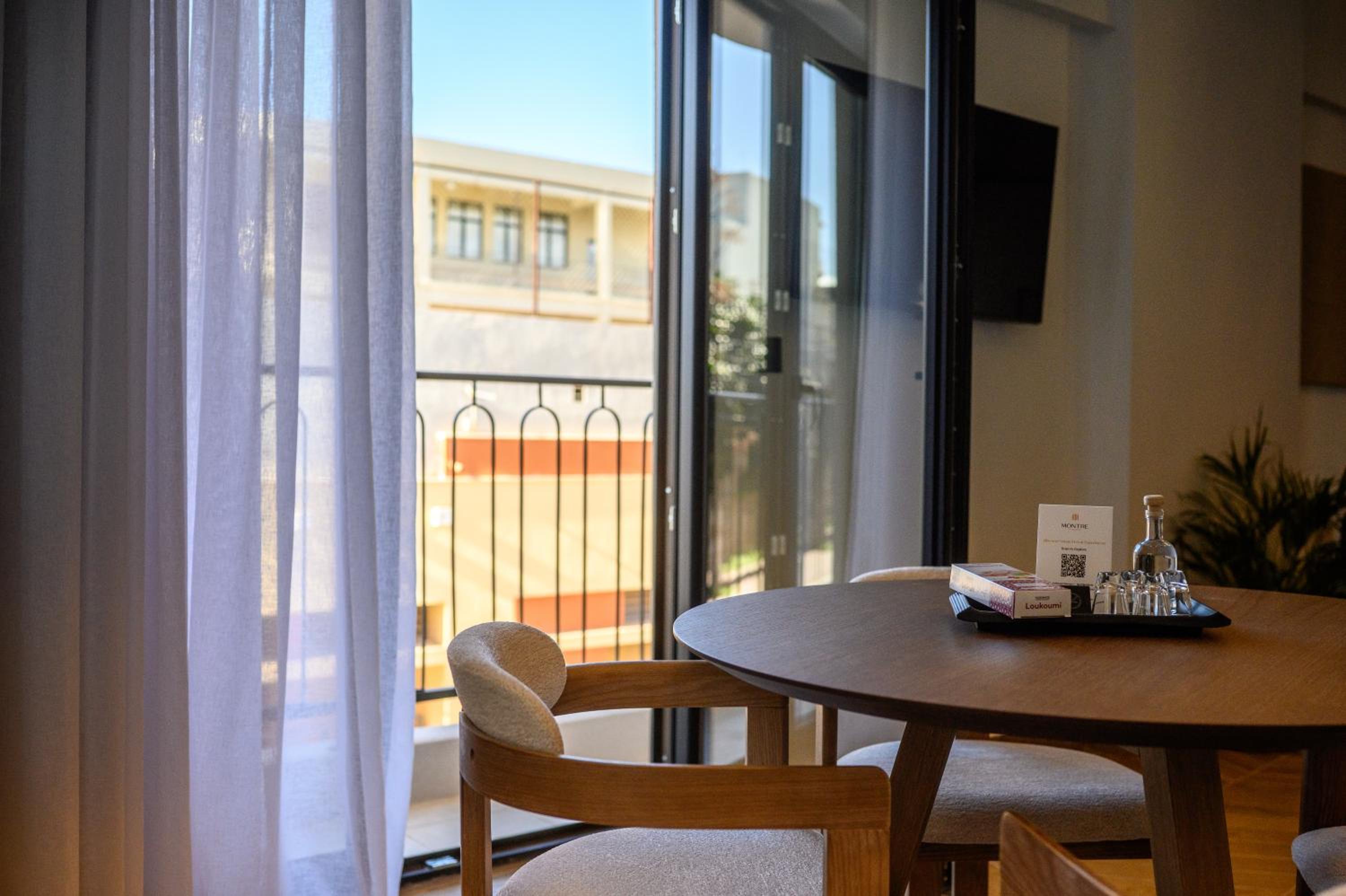 Superior One-Bedroom Apartment with Balcony photo 1