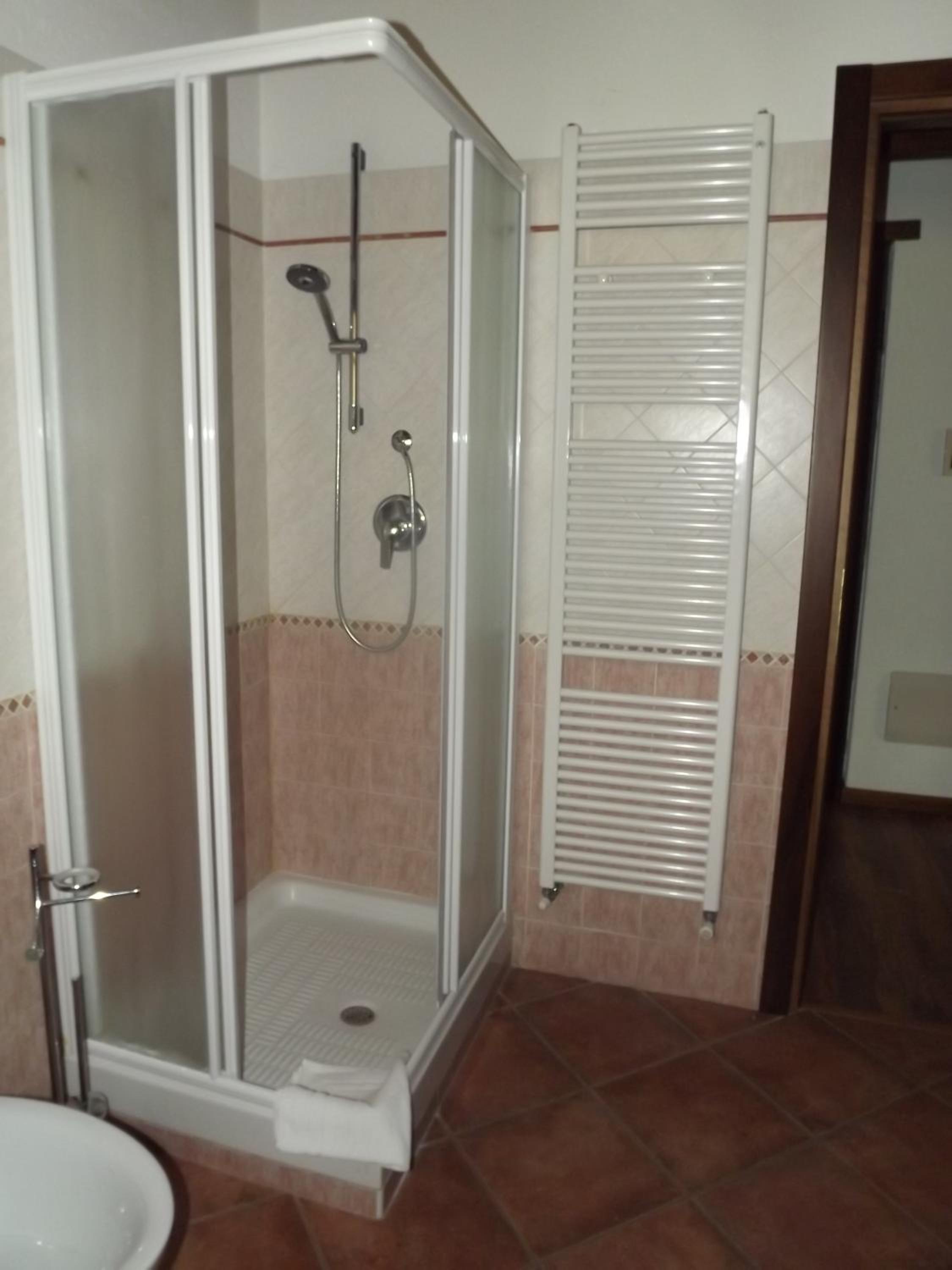 One-Bedroom Apartment (6 Adults) - Photo 4