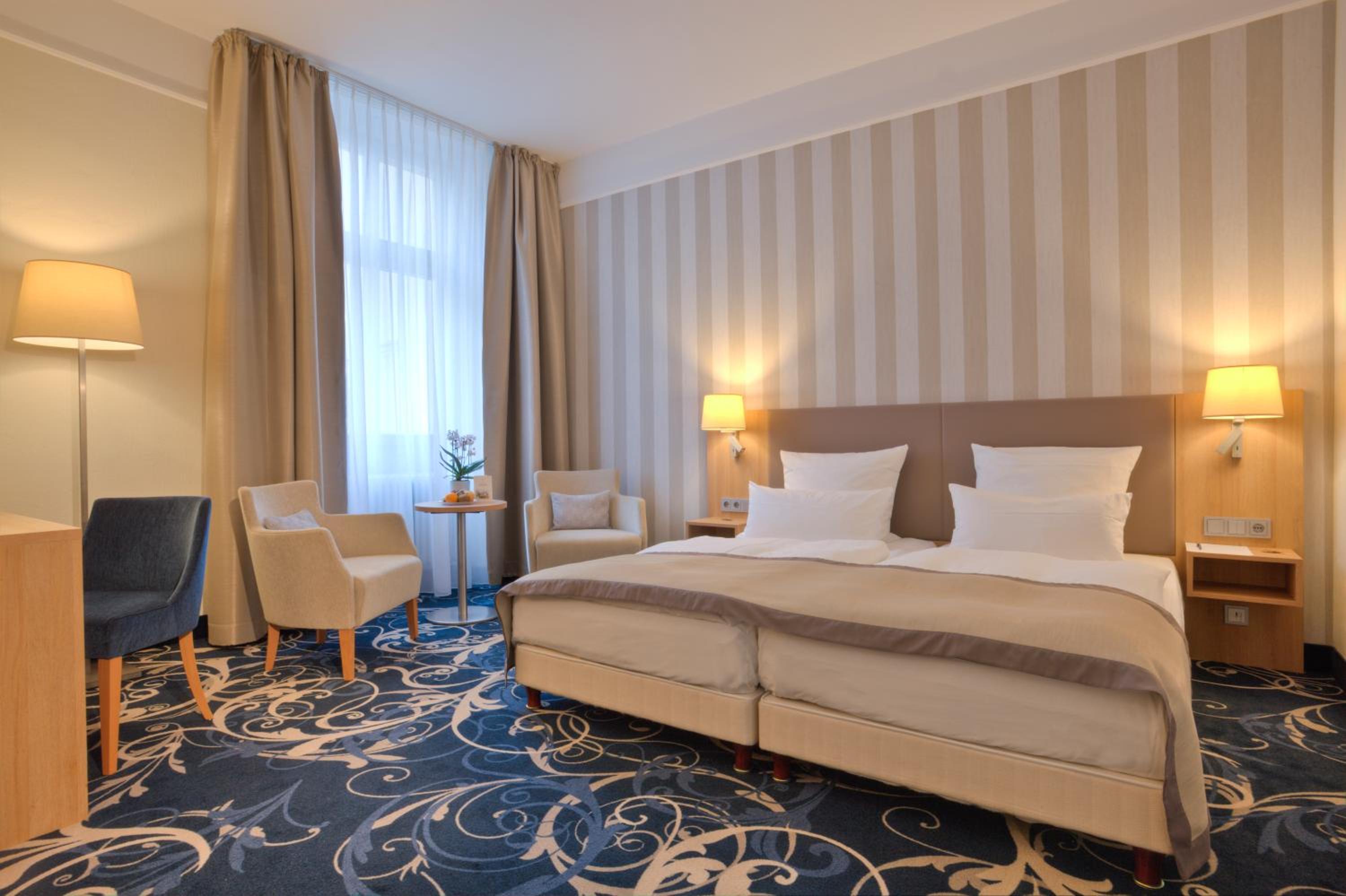 Double Room - Photo 2