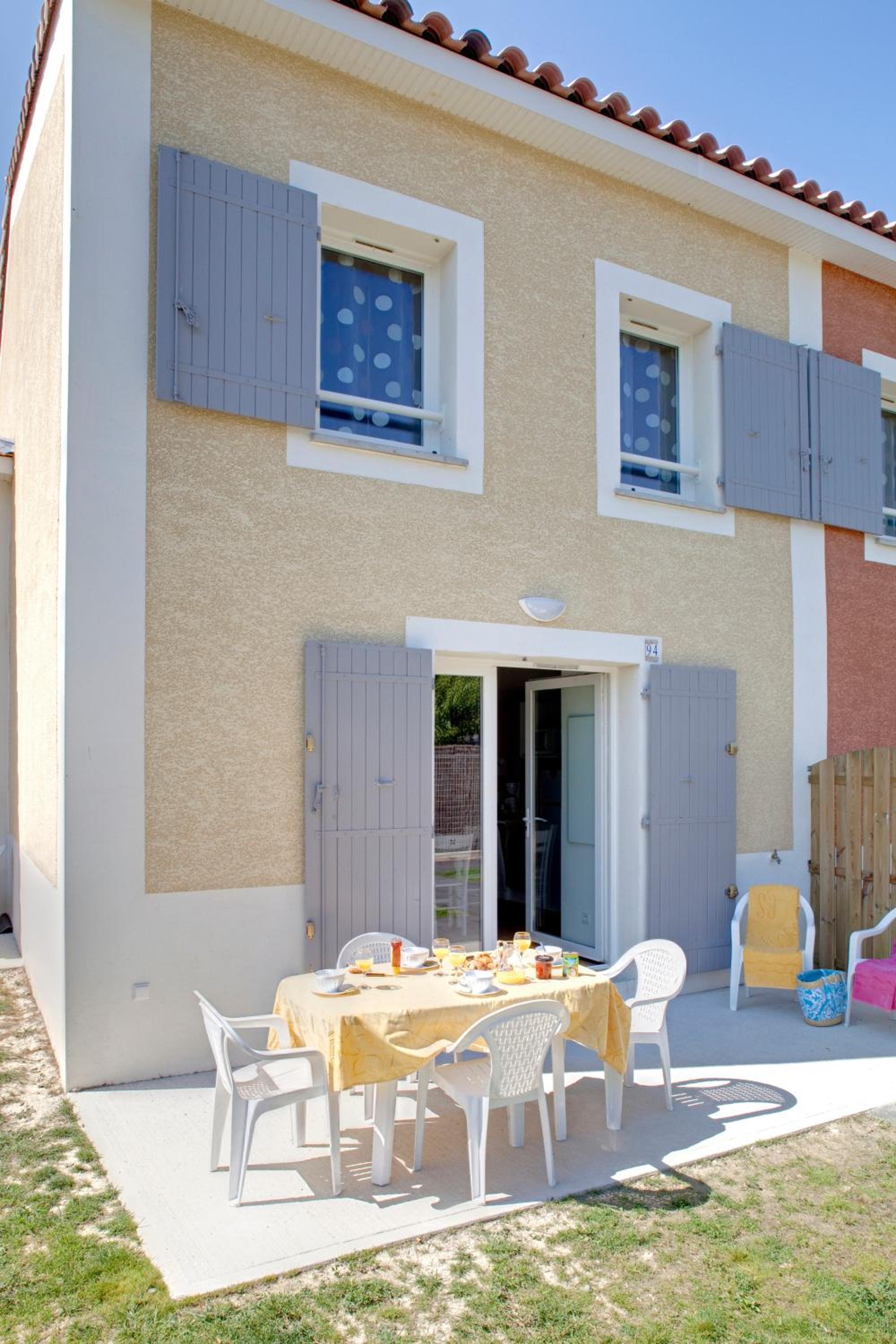 One-Bedroom House (6 Adults) - Photo 11