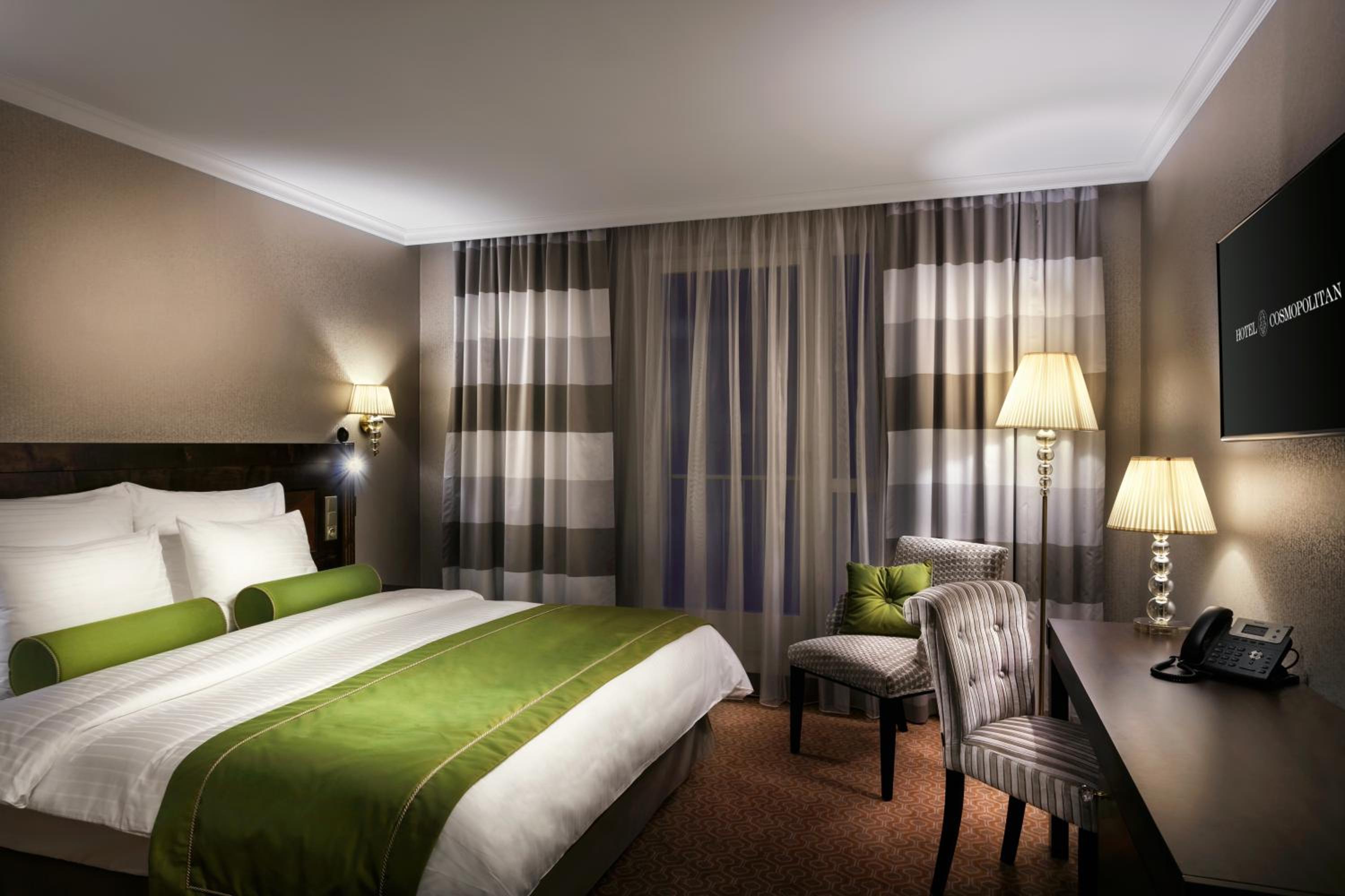 Deluxe Double or Twin Room - Photo 10