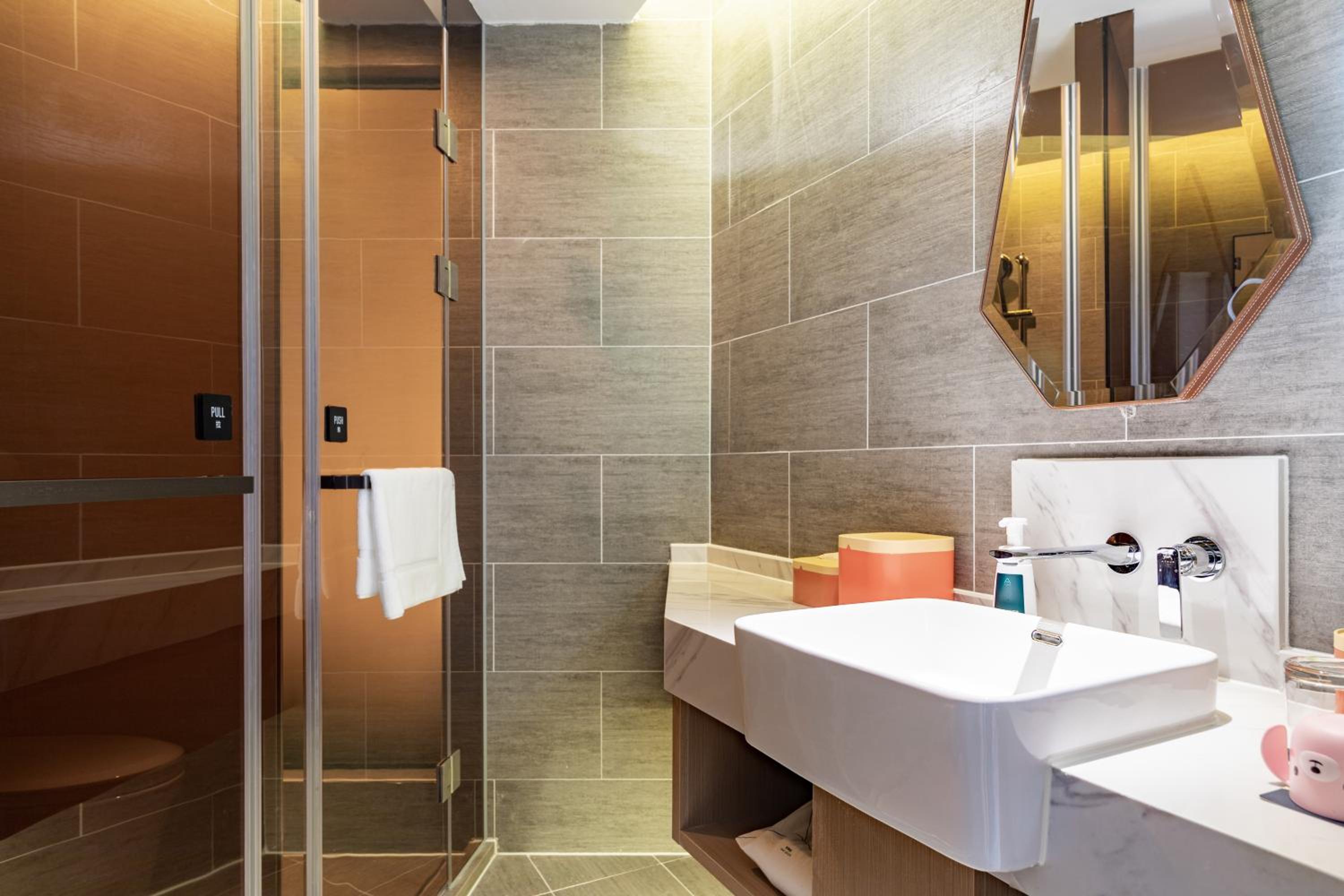 Jimu Double Room