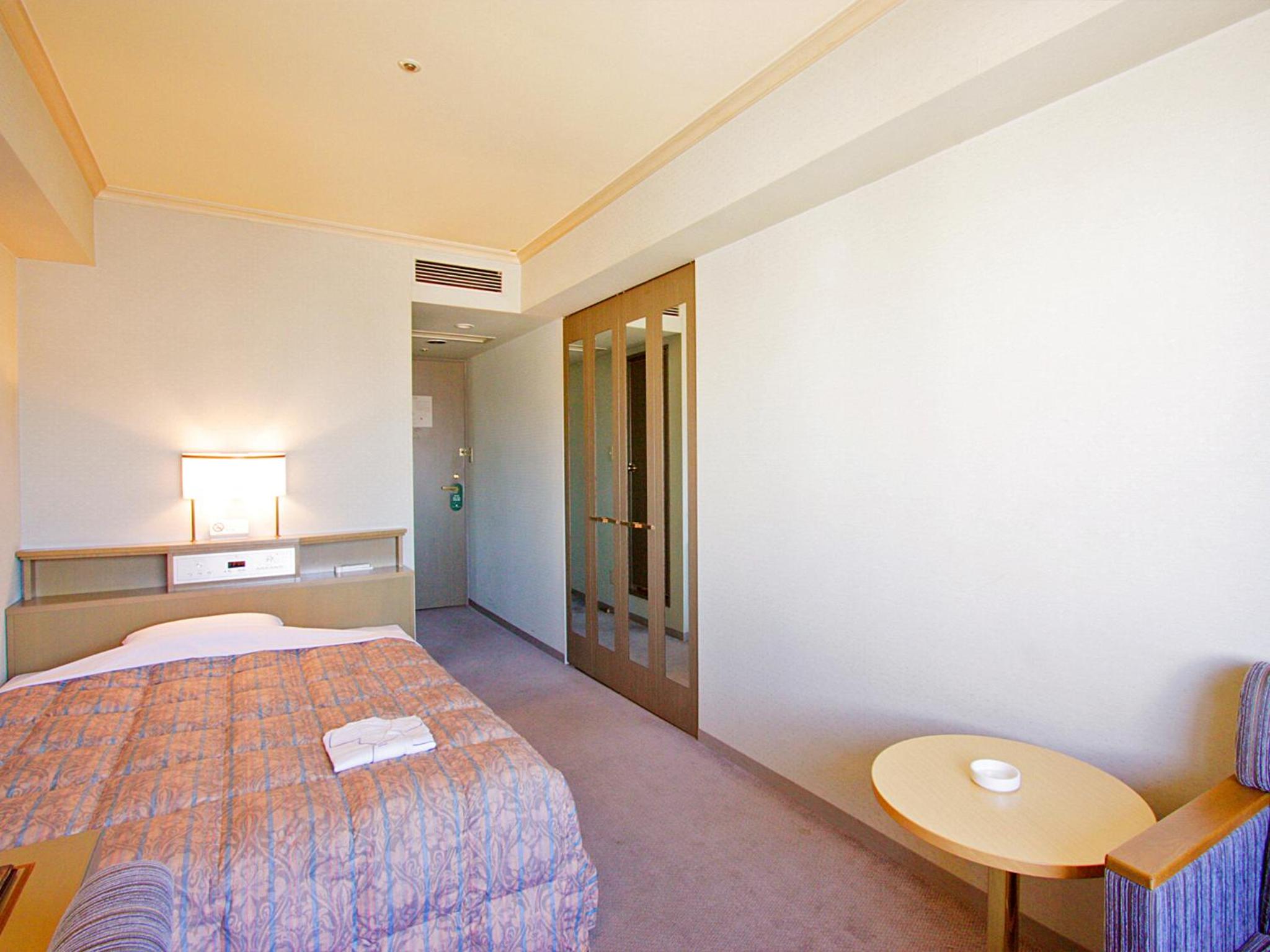 Double Room with Small Double Bed - Smoking