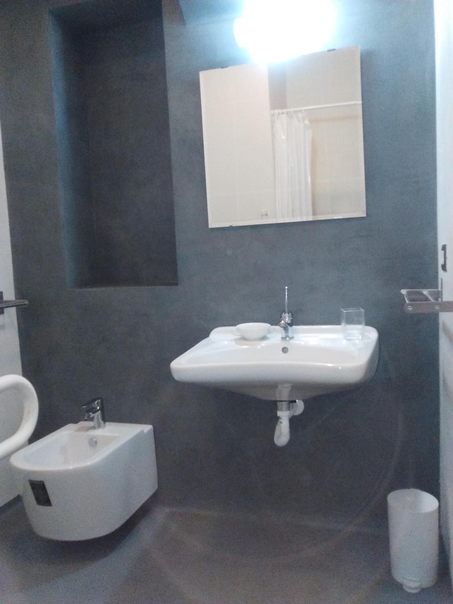 Double Room - Disability Access - Photo 6