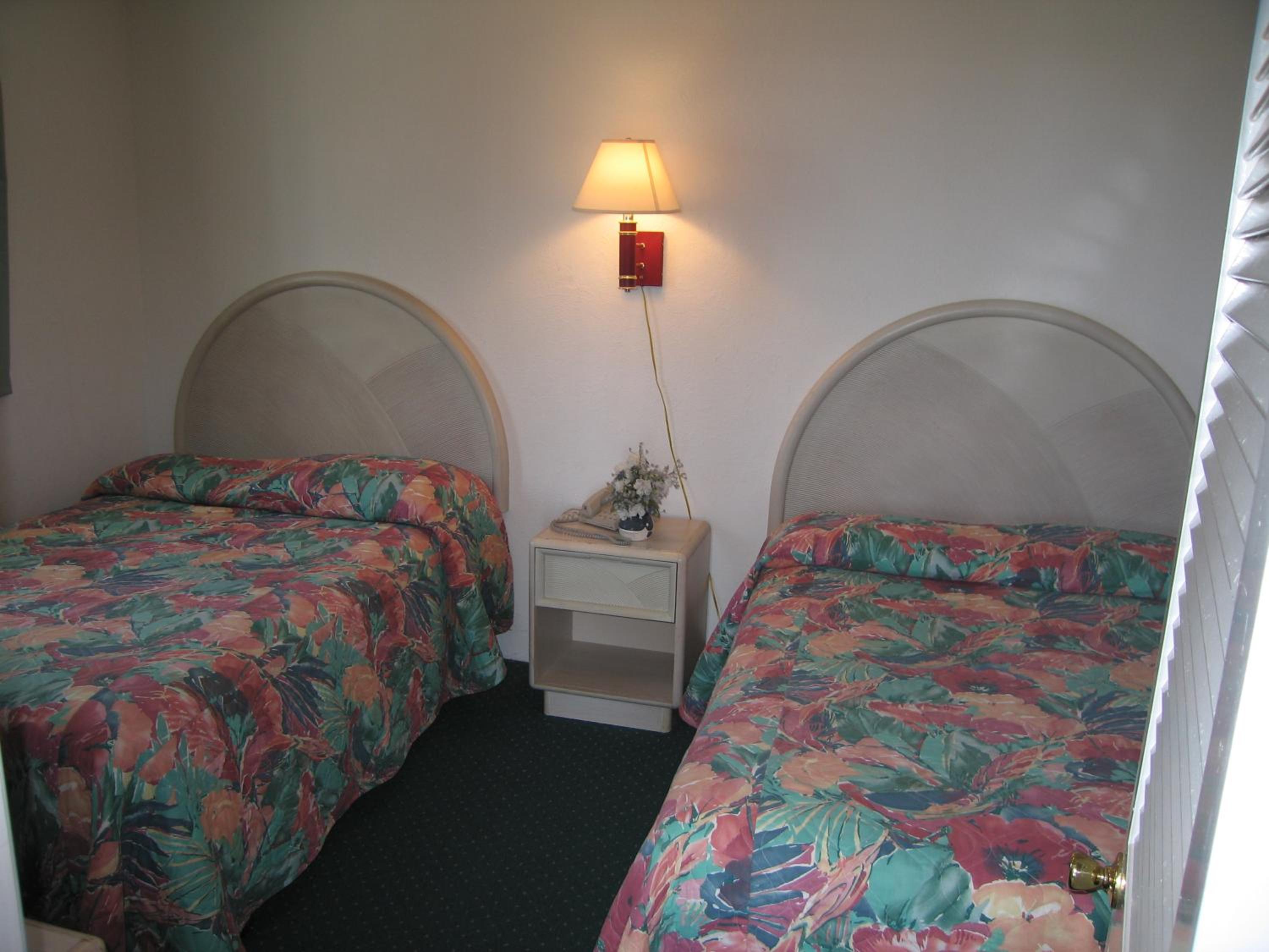 Ocean Front One Bedroom Suite and Kitchenette photo 3