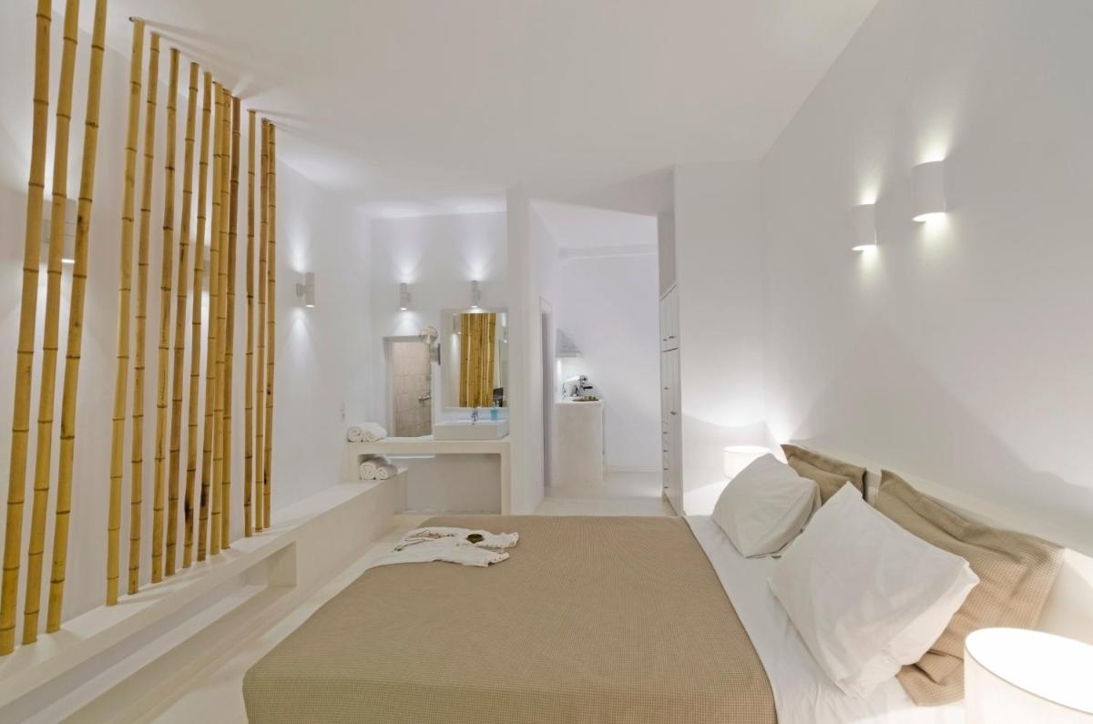 Deluxe Suite with Sea View photo 3