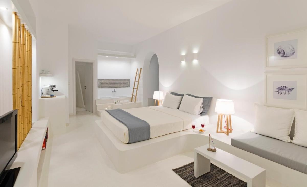 Luxury Suite with Spa Bath photo 3