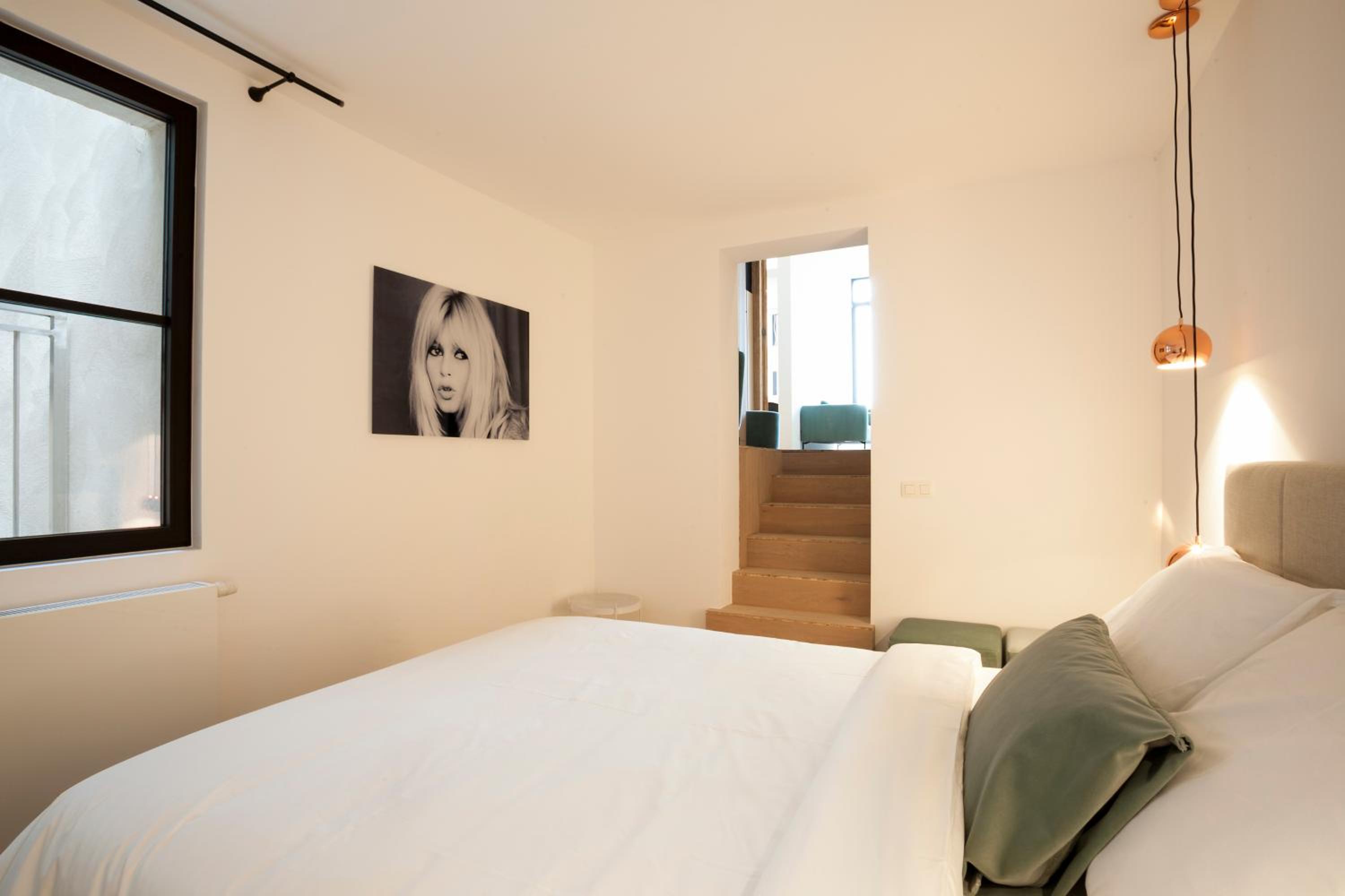 Executive Suite with River View photo 2
