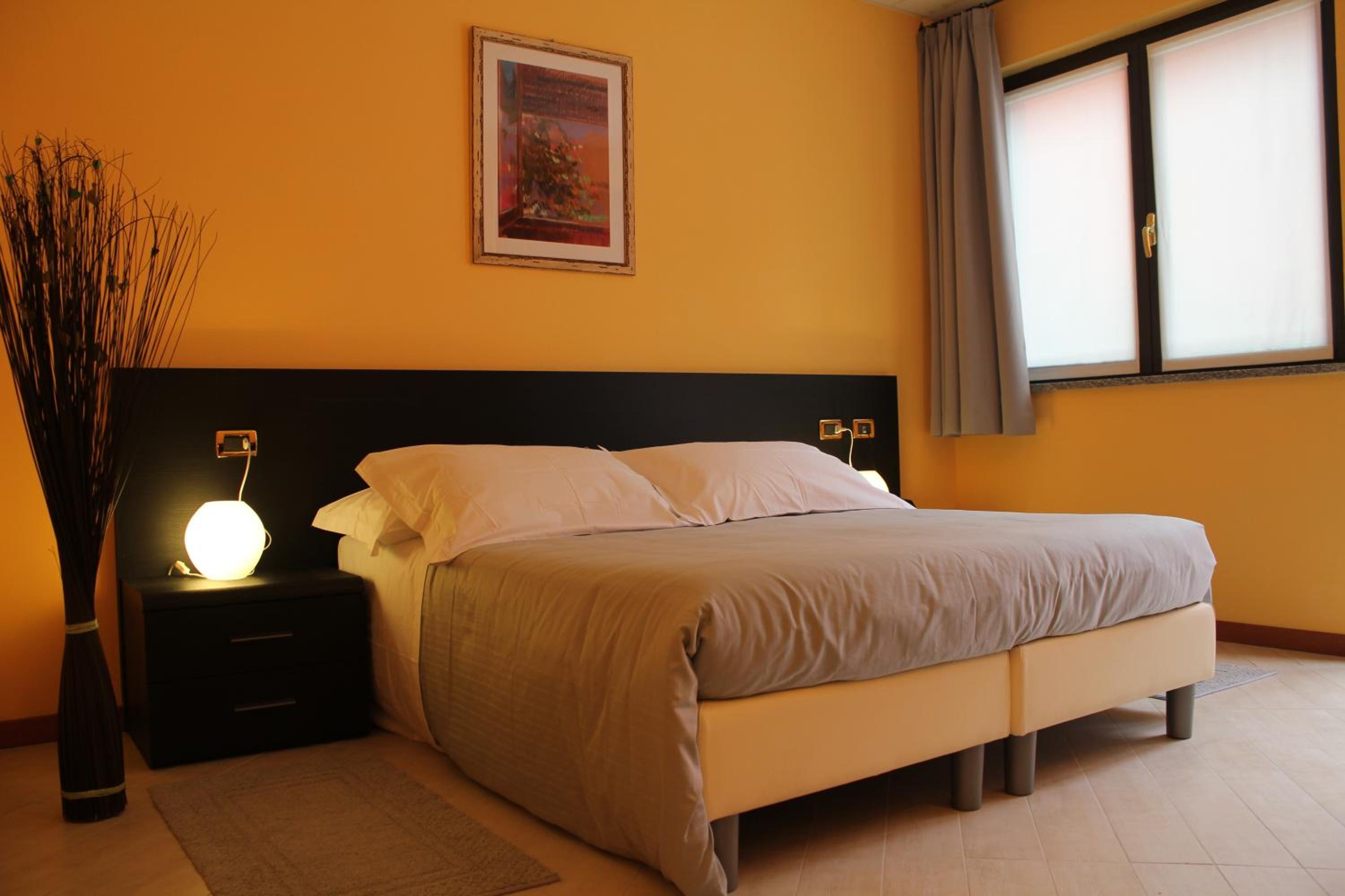 Double Room - Photo 7