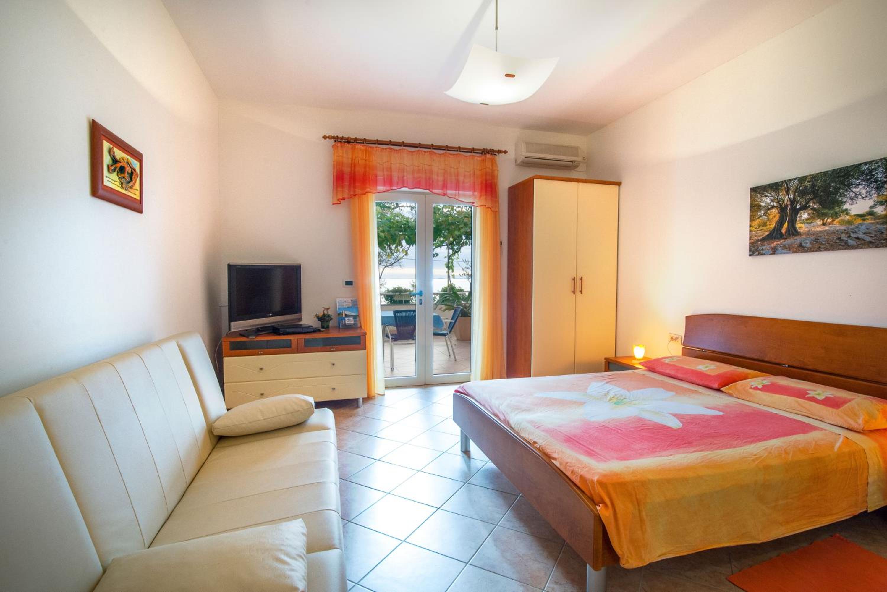 Studio with Sea View
