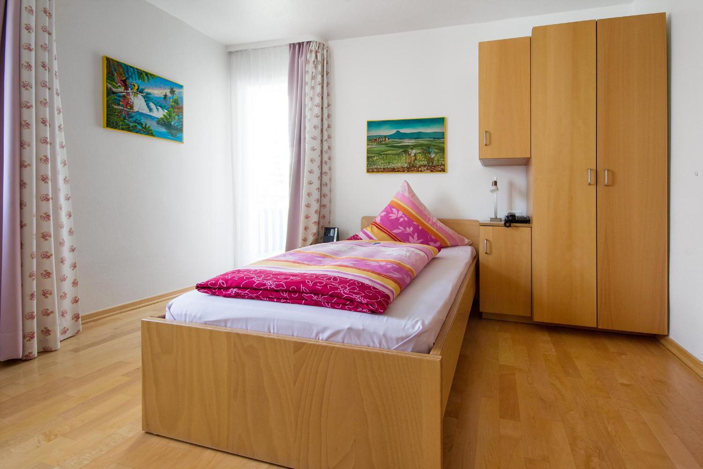 Comfort Single Room