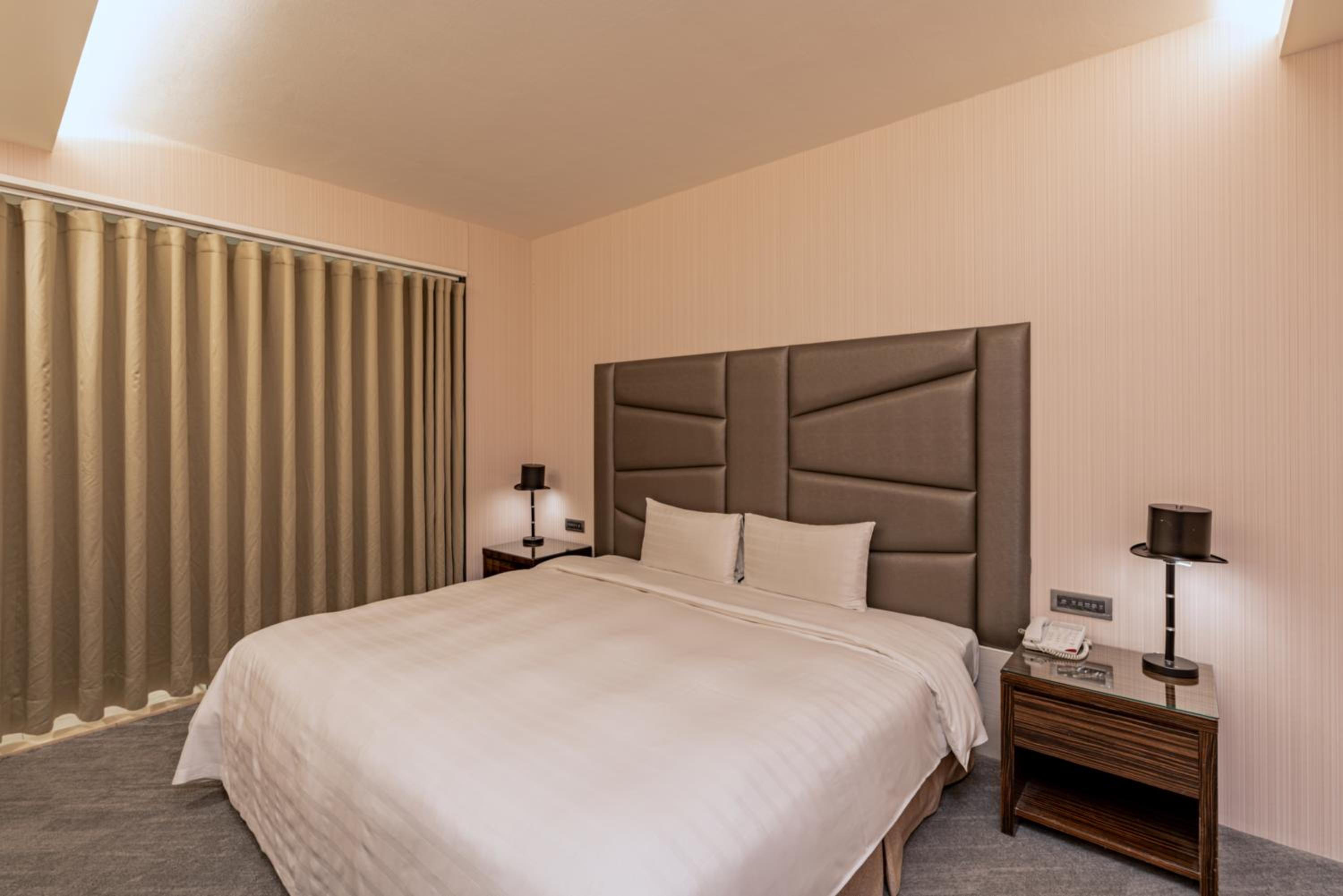 Standard Double Room - Photo 5