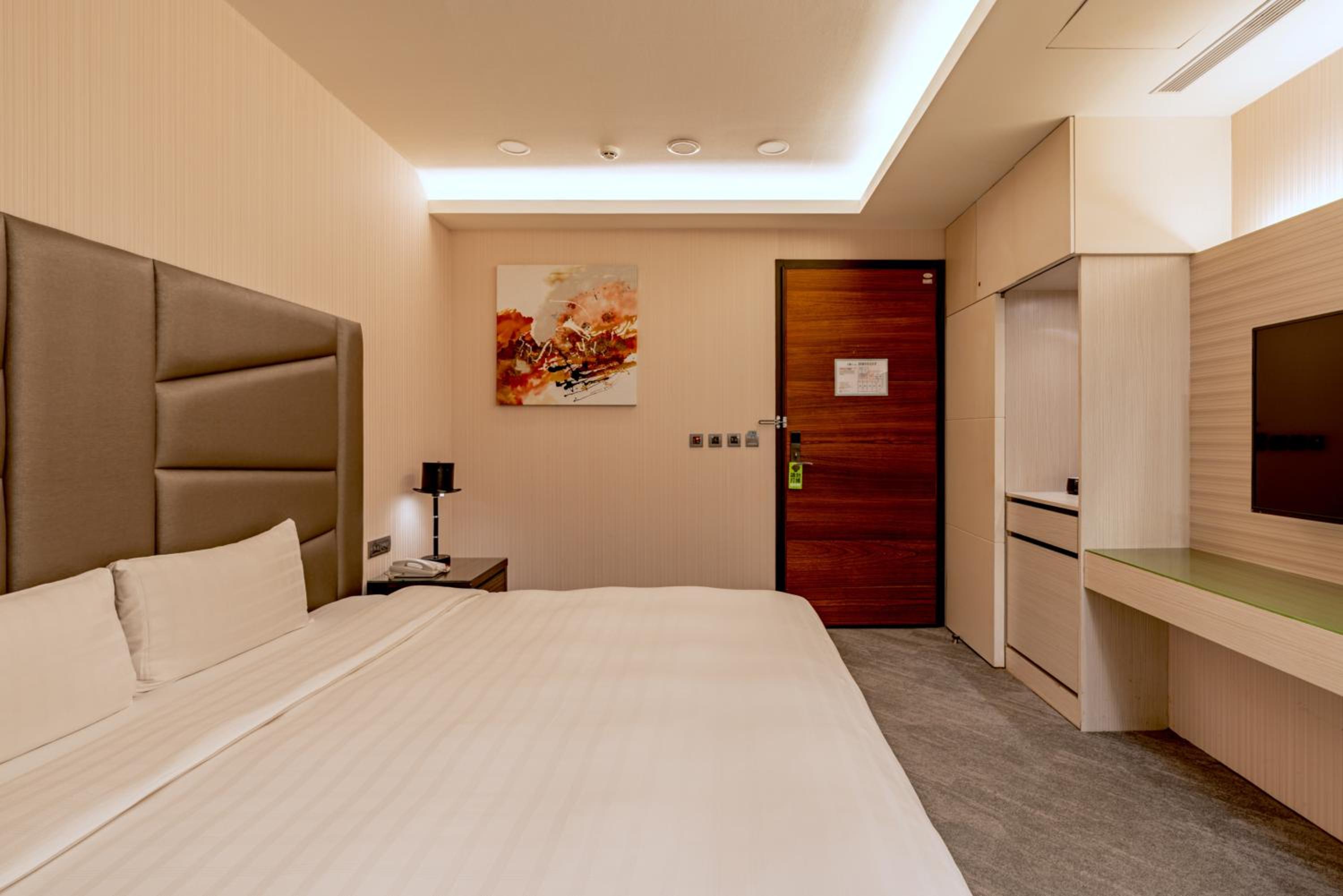 Standard Double Room - Photo 3