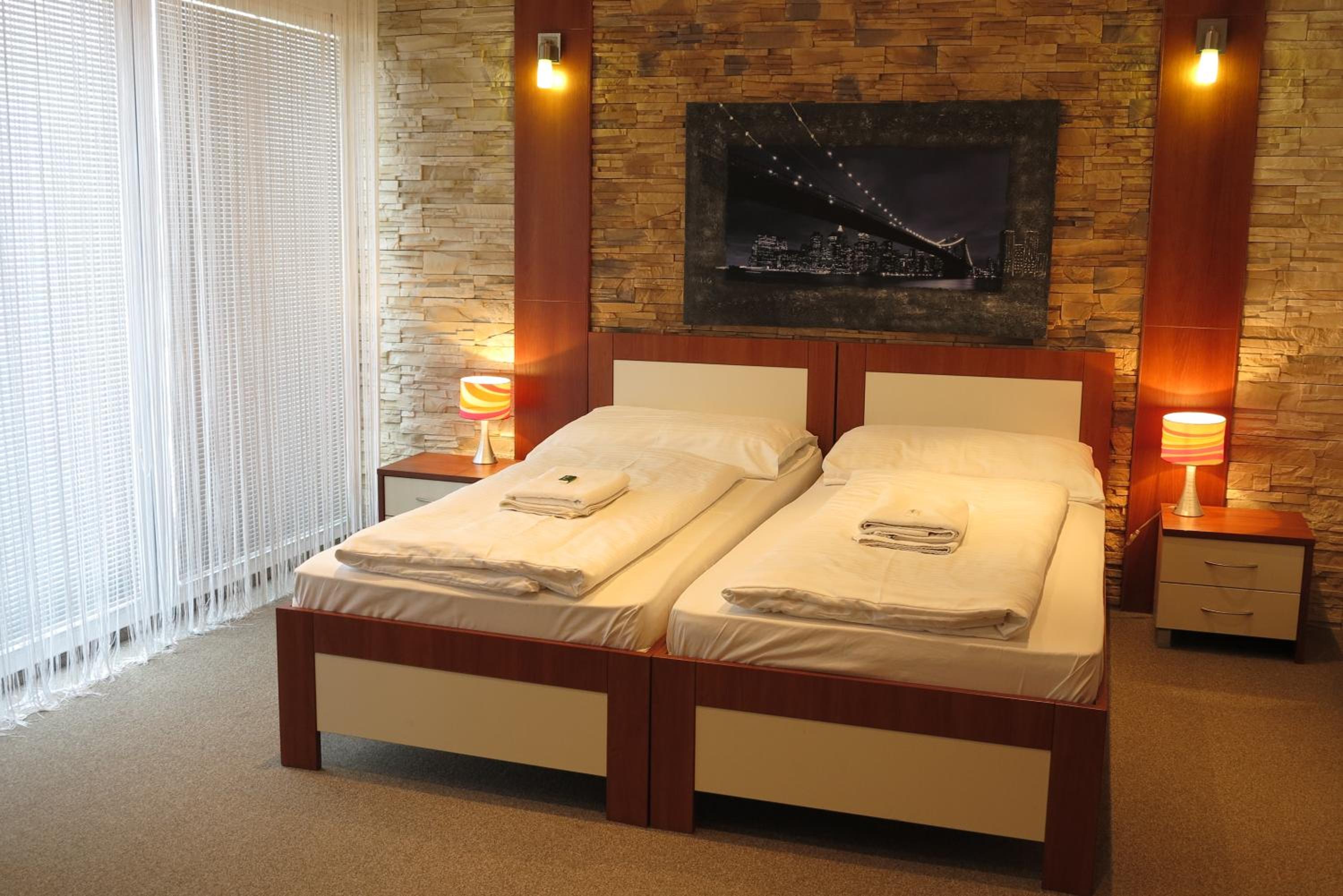 Quadruple Room - Photo 1