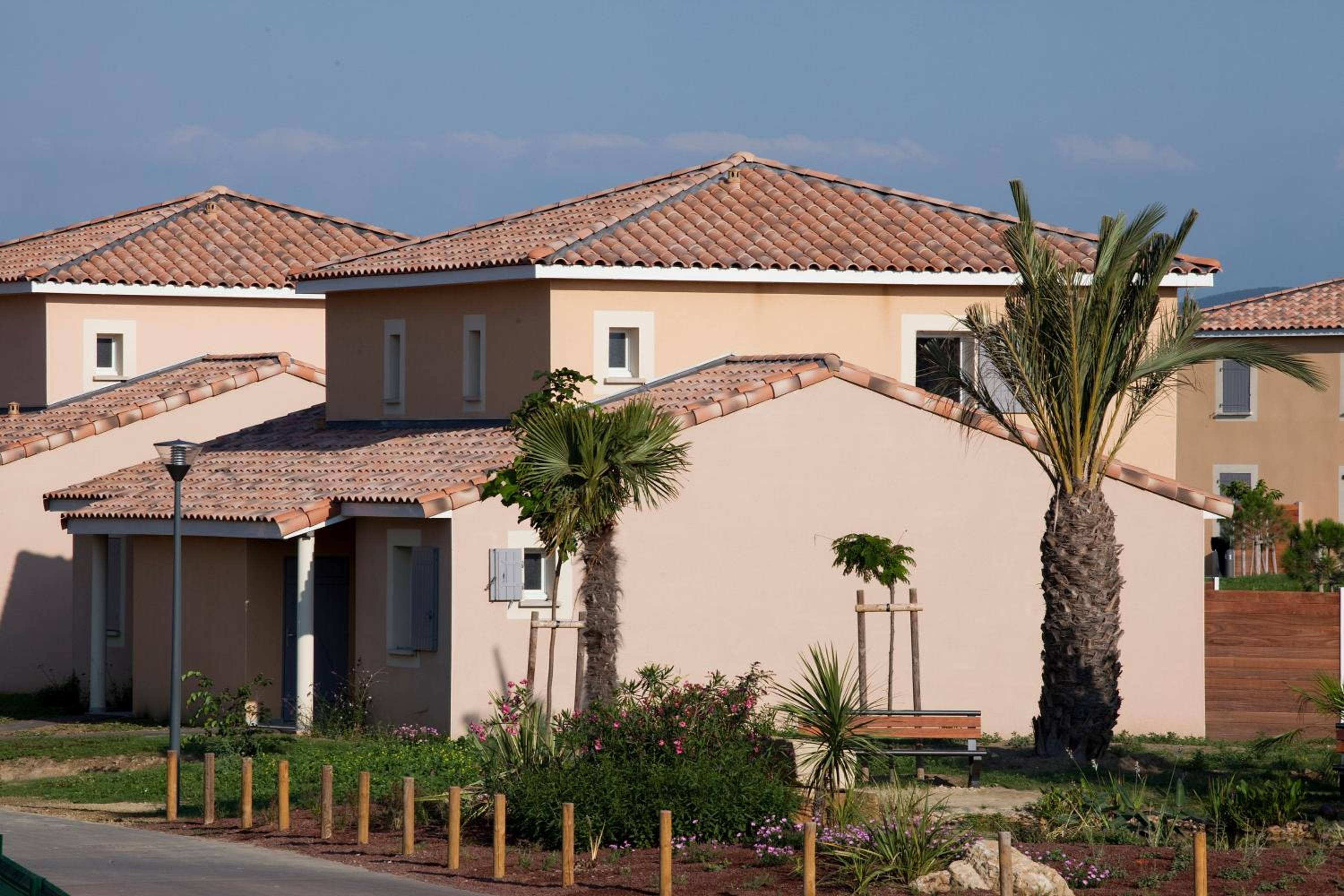 Three-Bedroom Villa - Photo 12