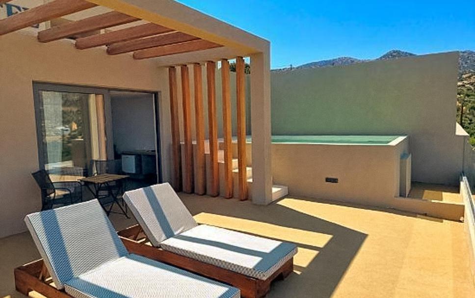 Big Blue Junior Suite Sea View Private Pool