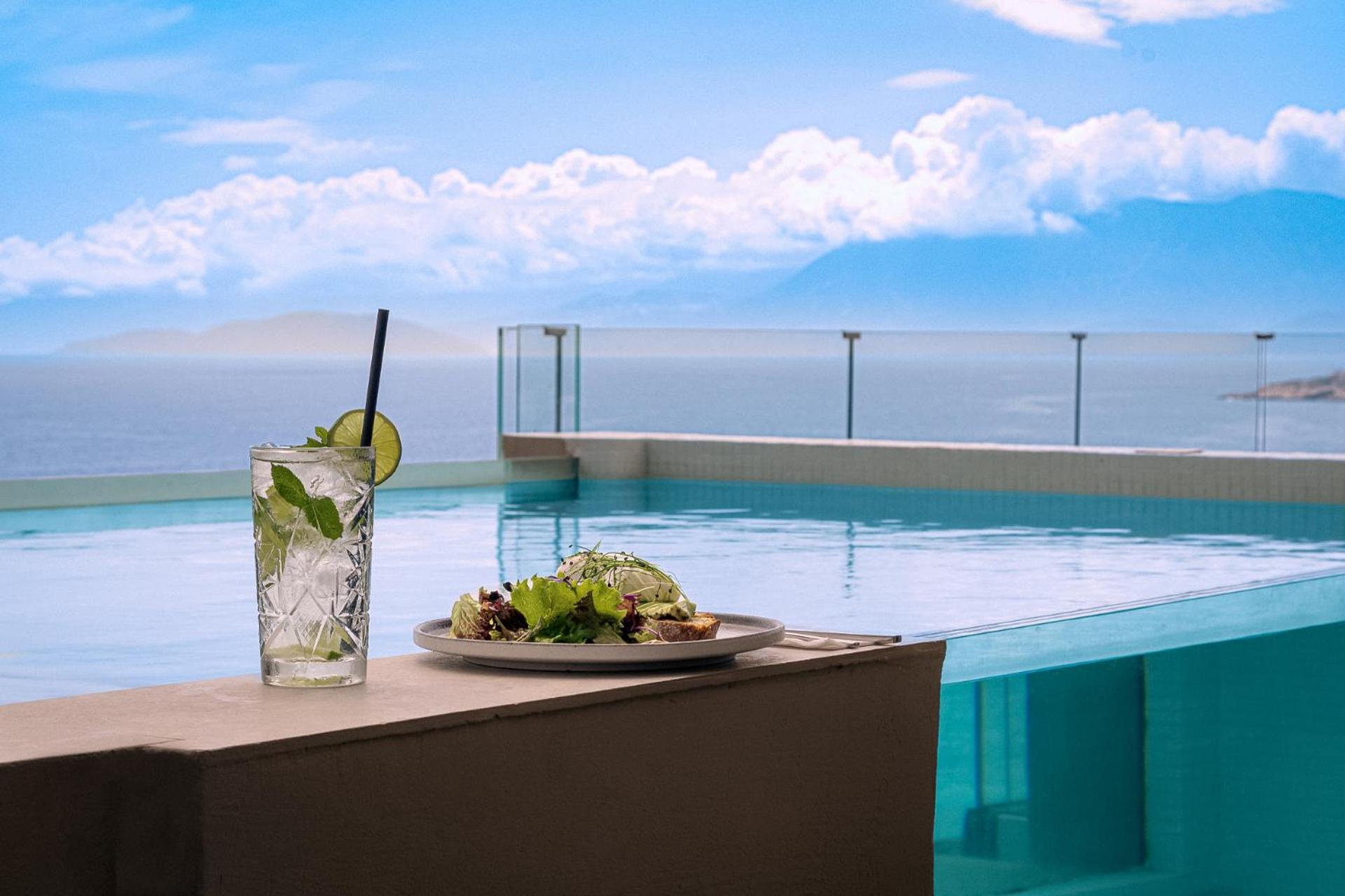 Emerald Suite Sea View Private Pool photo 3